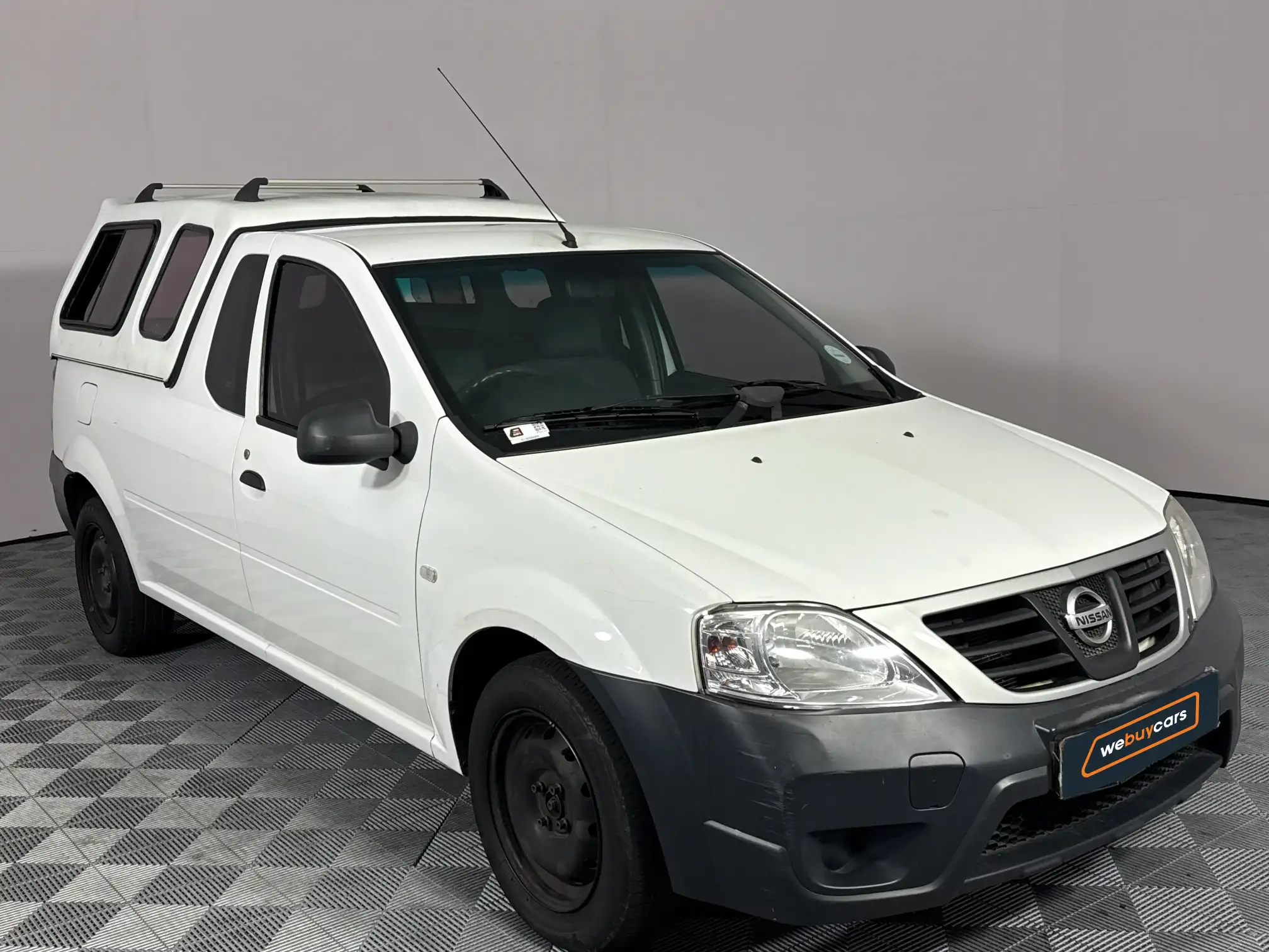 Nissan NP200