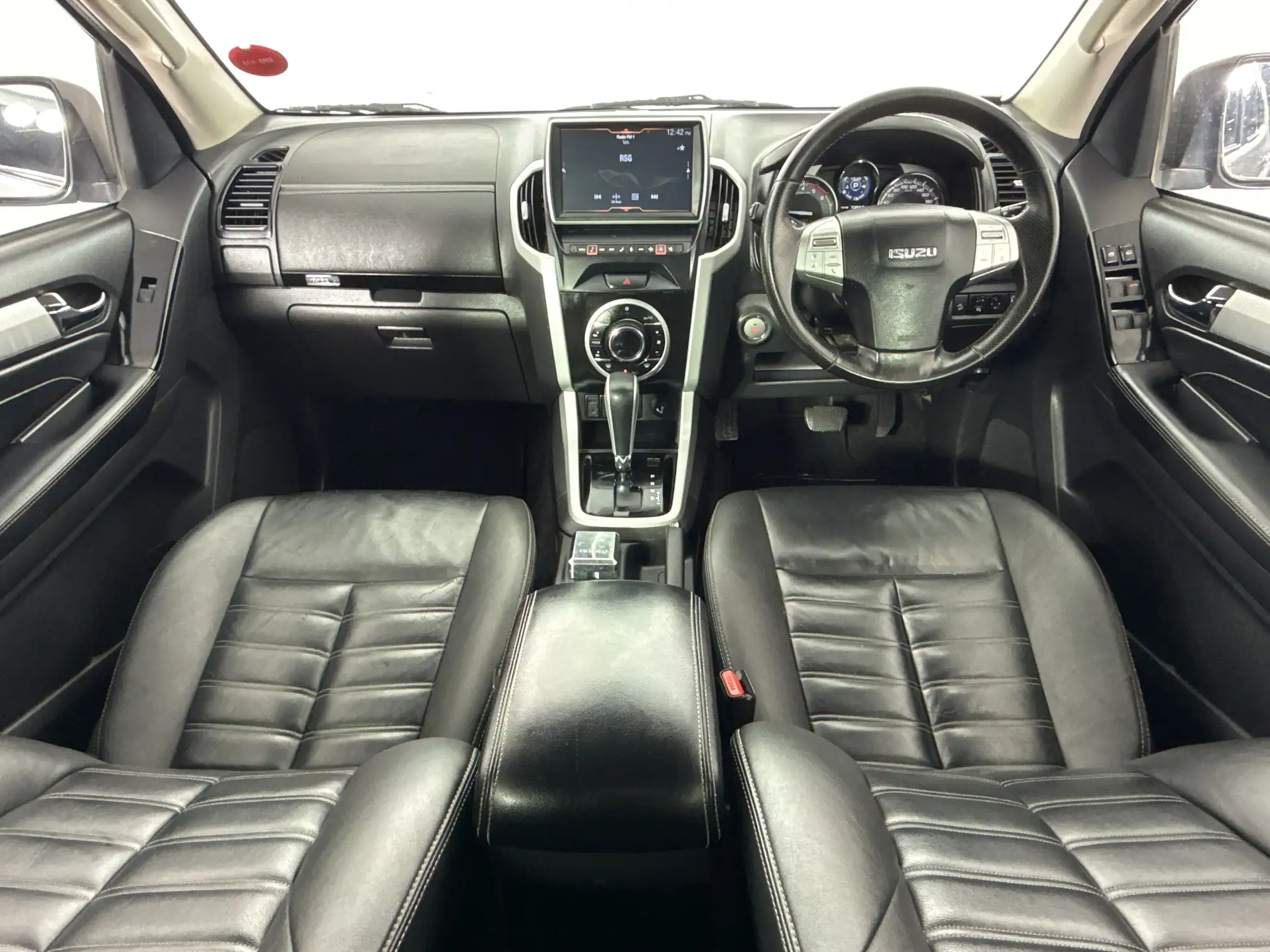 Isuzu MU-X