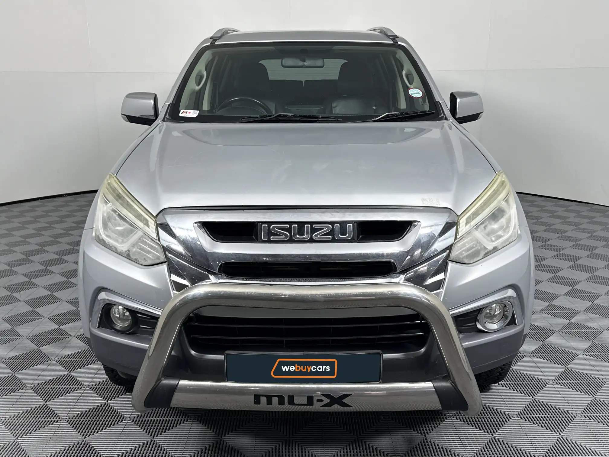 Isuzu MU-X