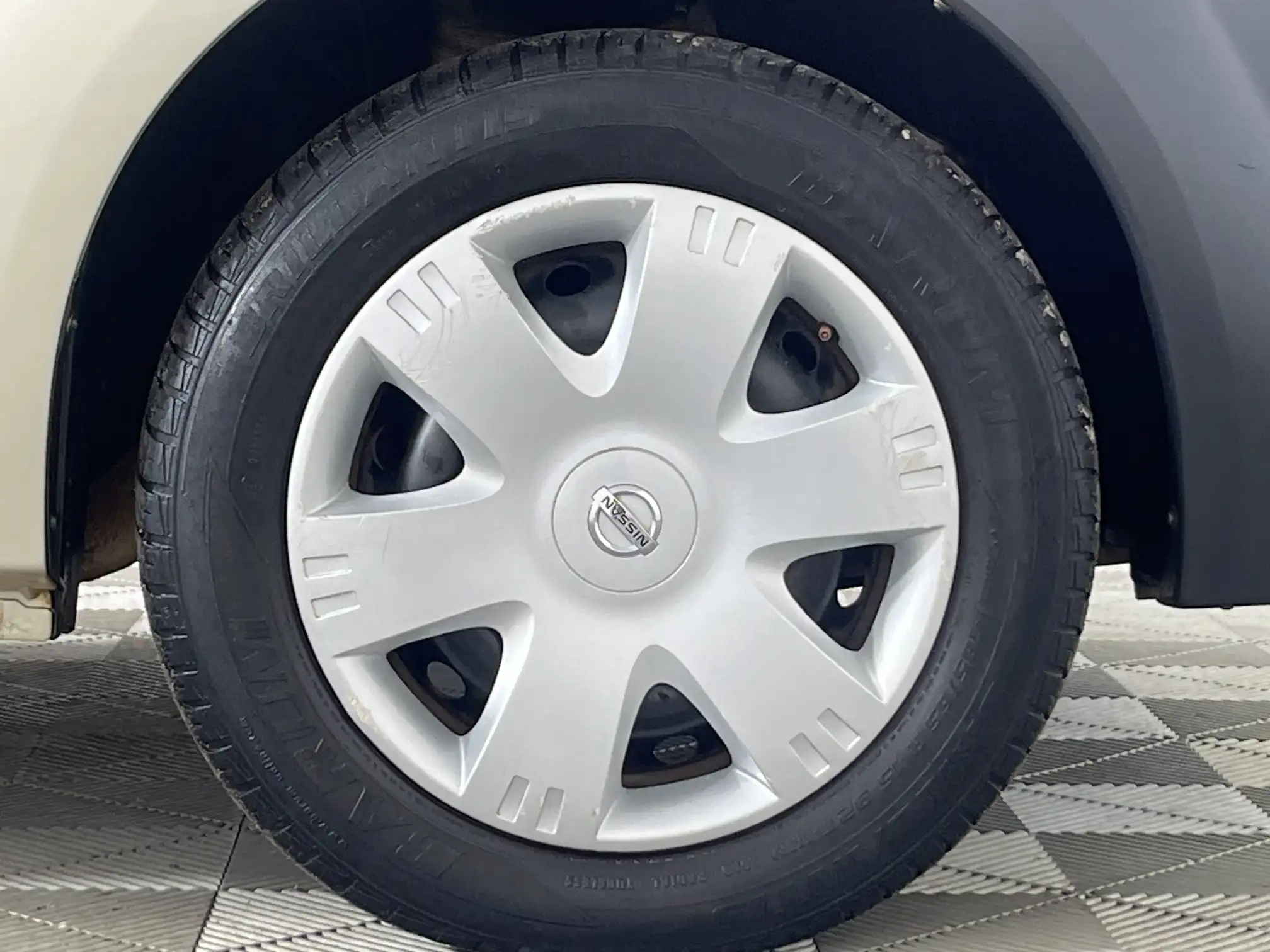 Nissan NP200
