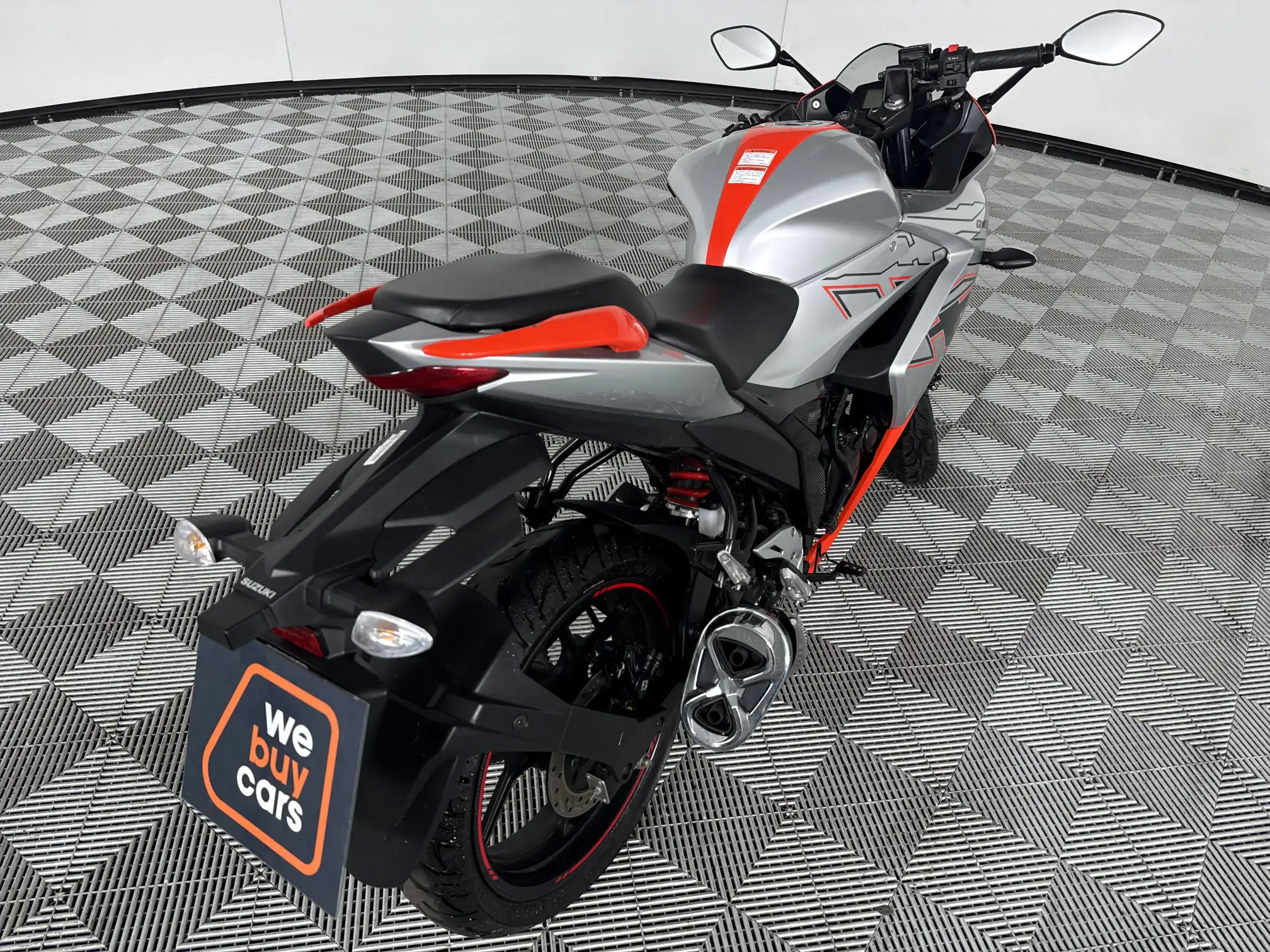 Suzuki GSX