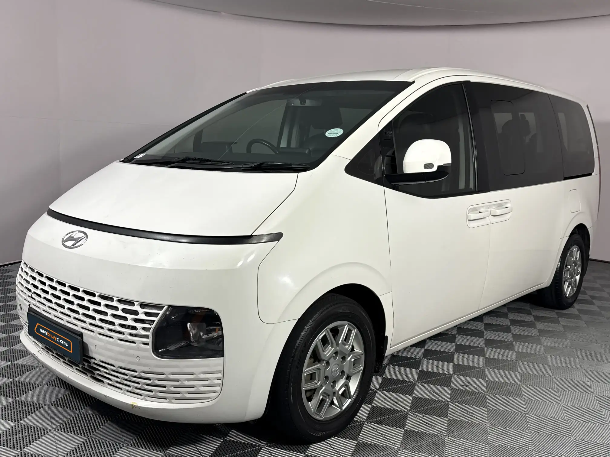 2023 Hyundai Staria
