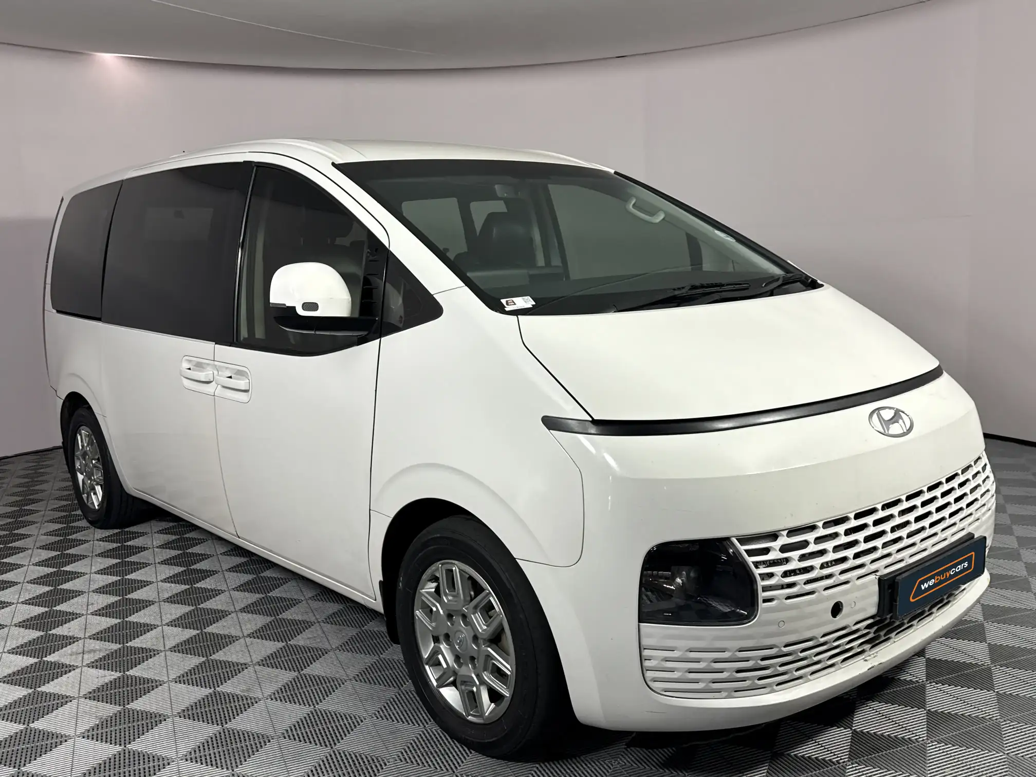 Hyundai Staria
