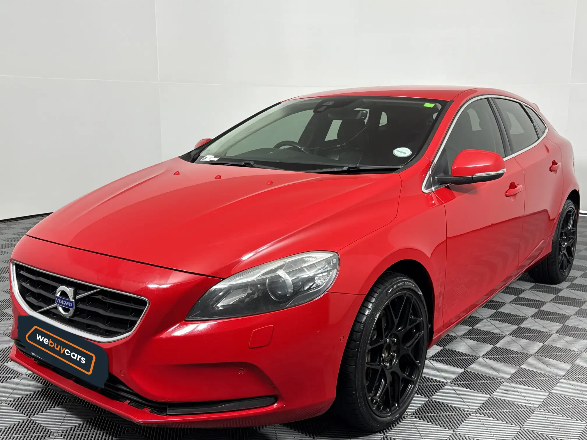 2017 Volvo V40