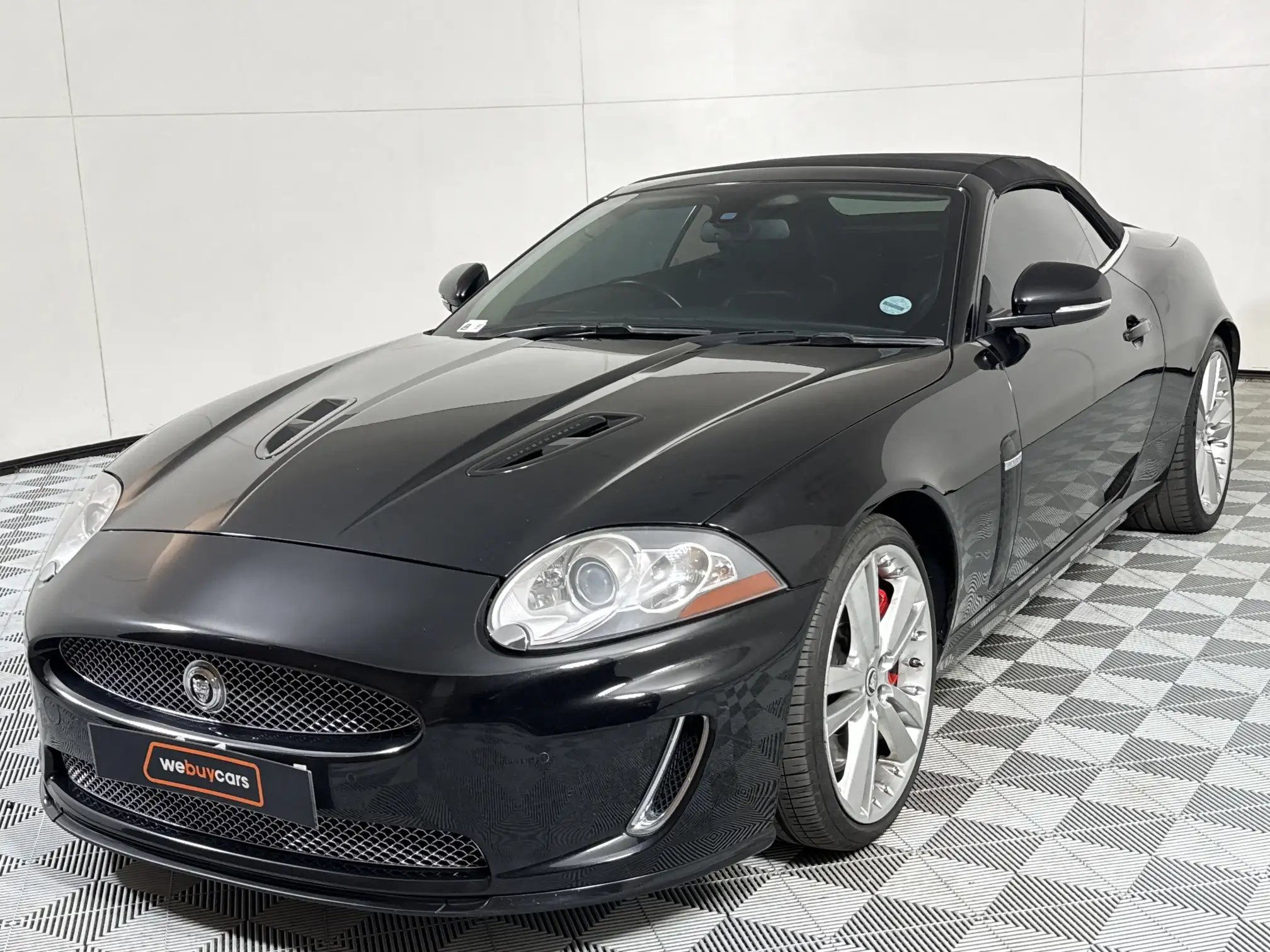 Jaguar XKR