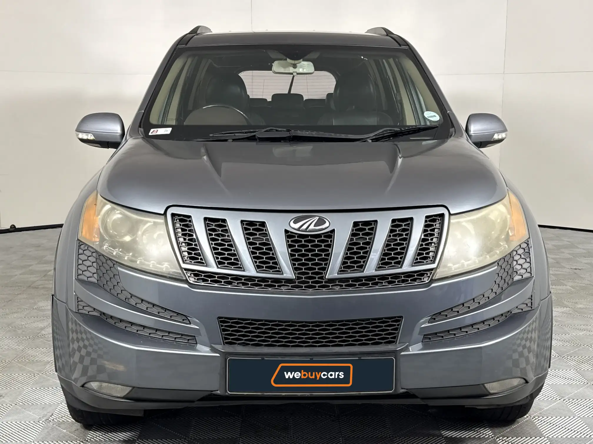 Mahindra XUV