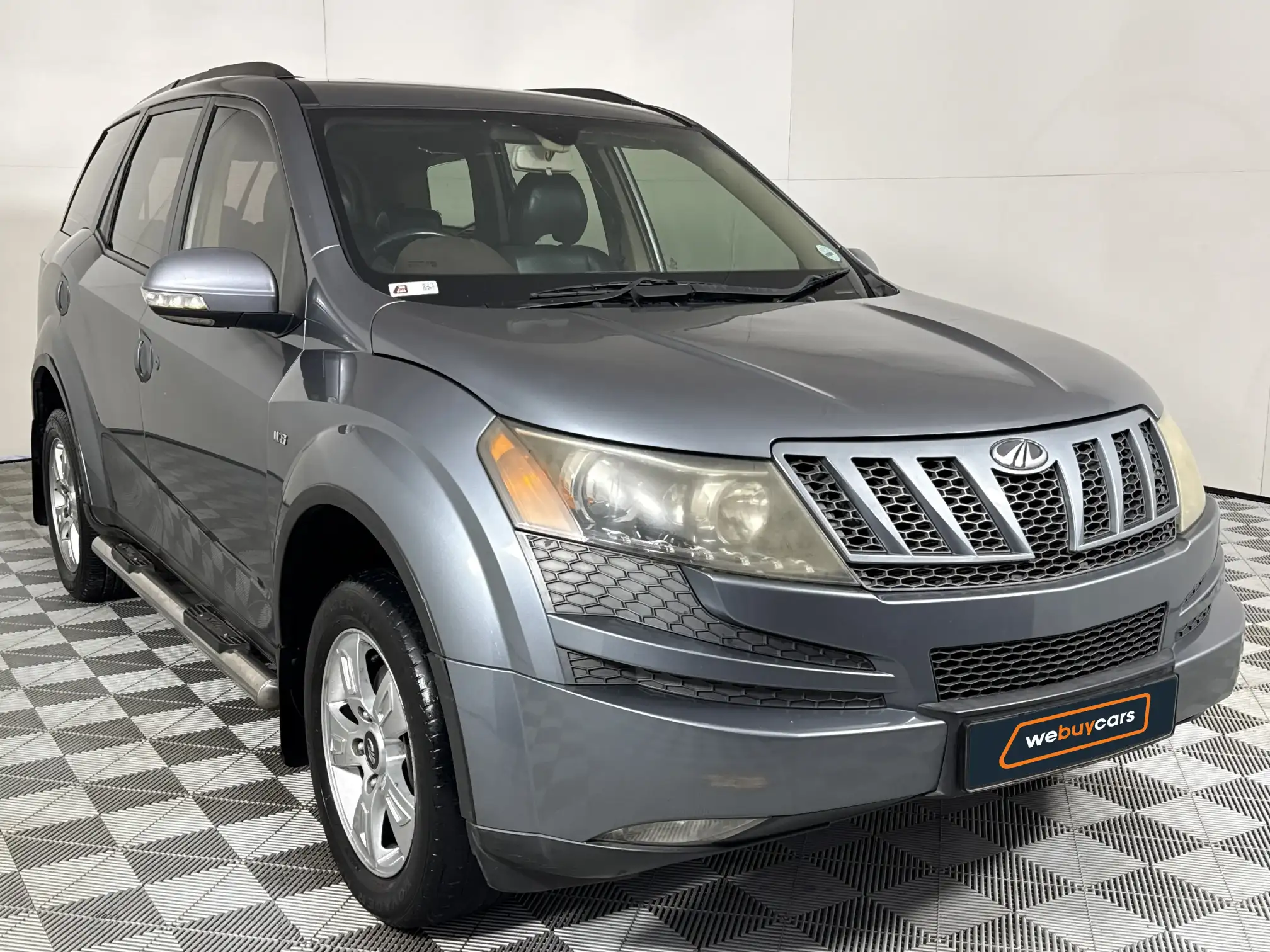 Mahindra XUV