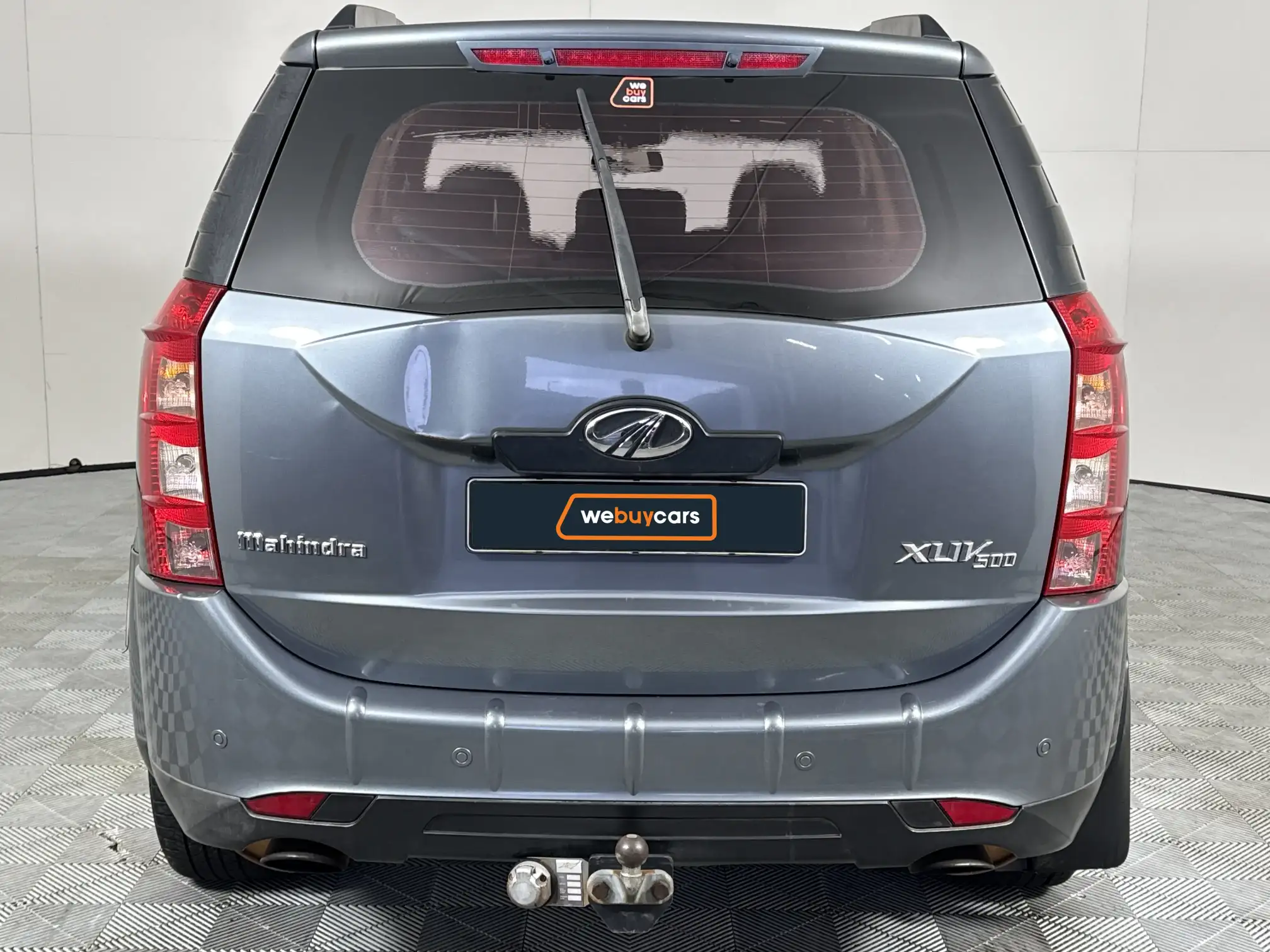 Mahindra XUV