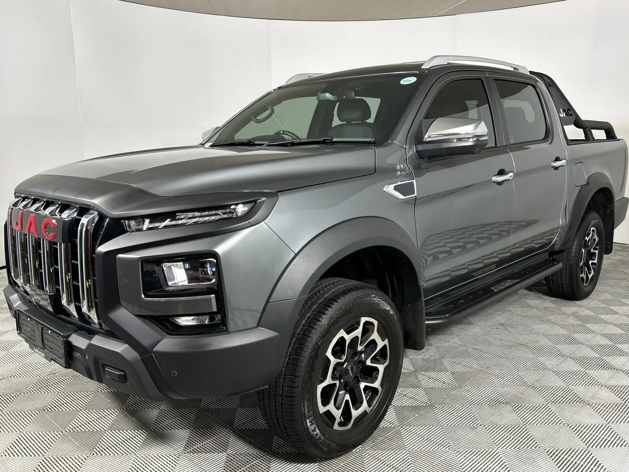 2026 JAC T9