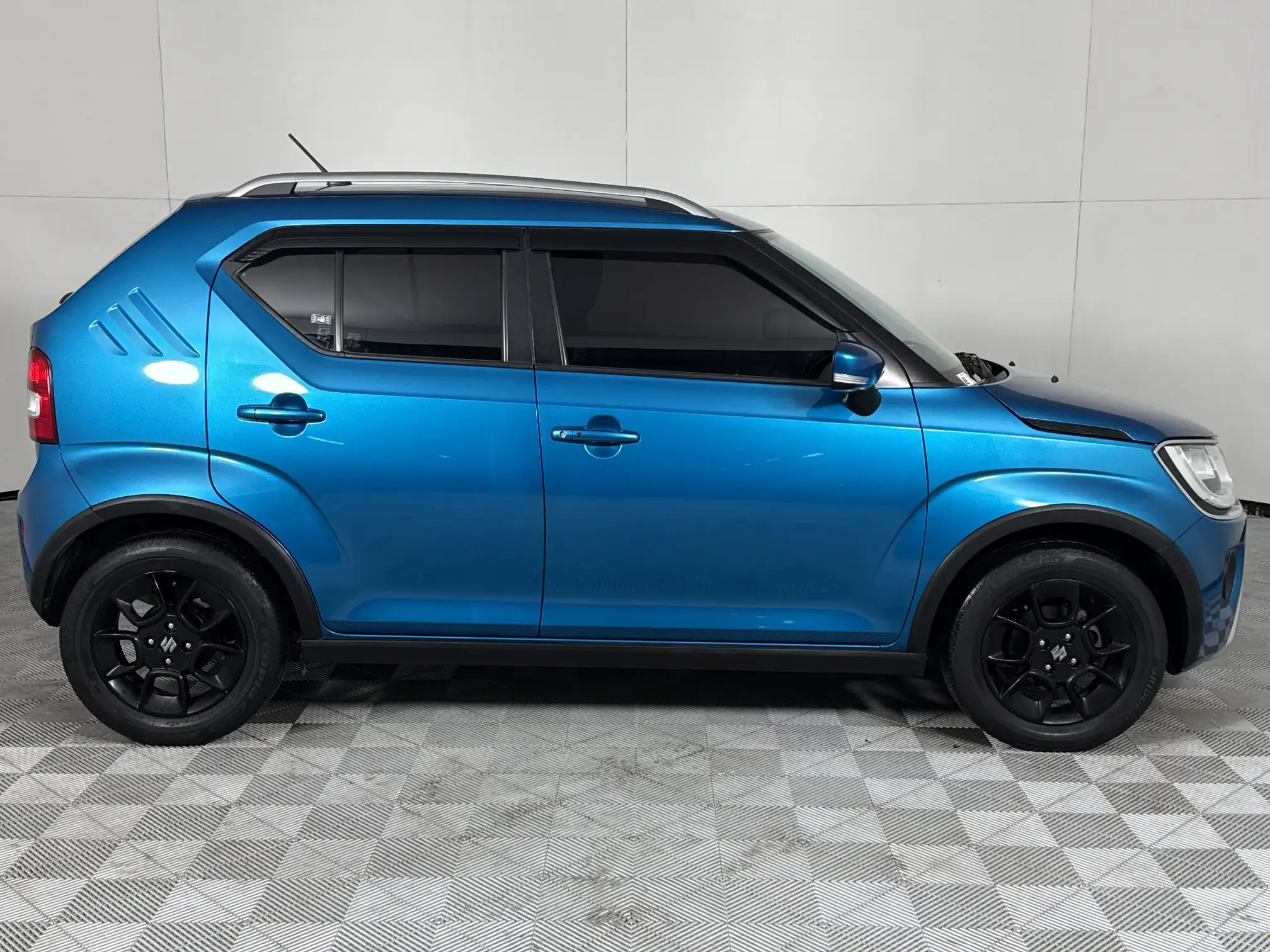Suzuki Ignis
