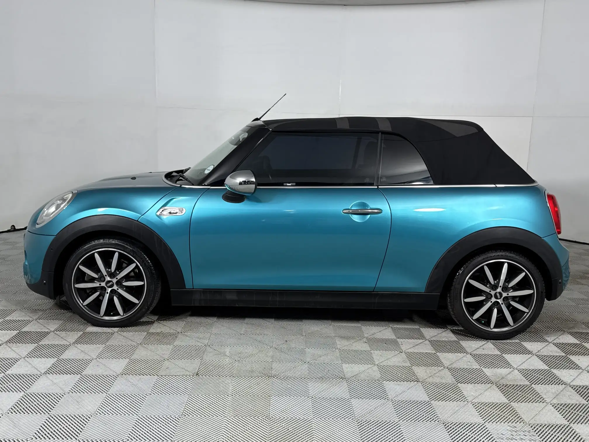 Mini Cooper Convertible