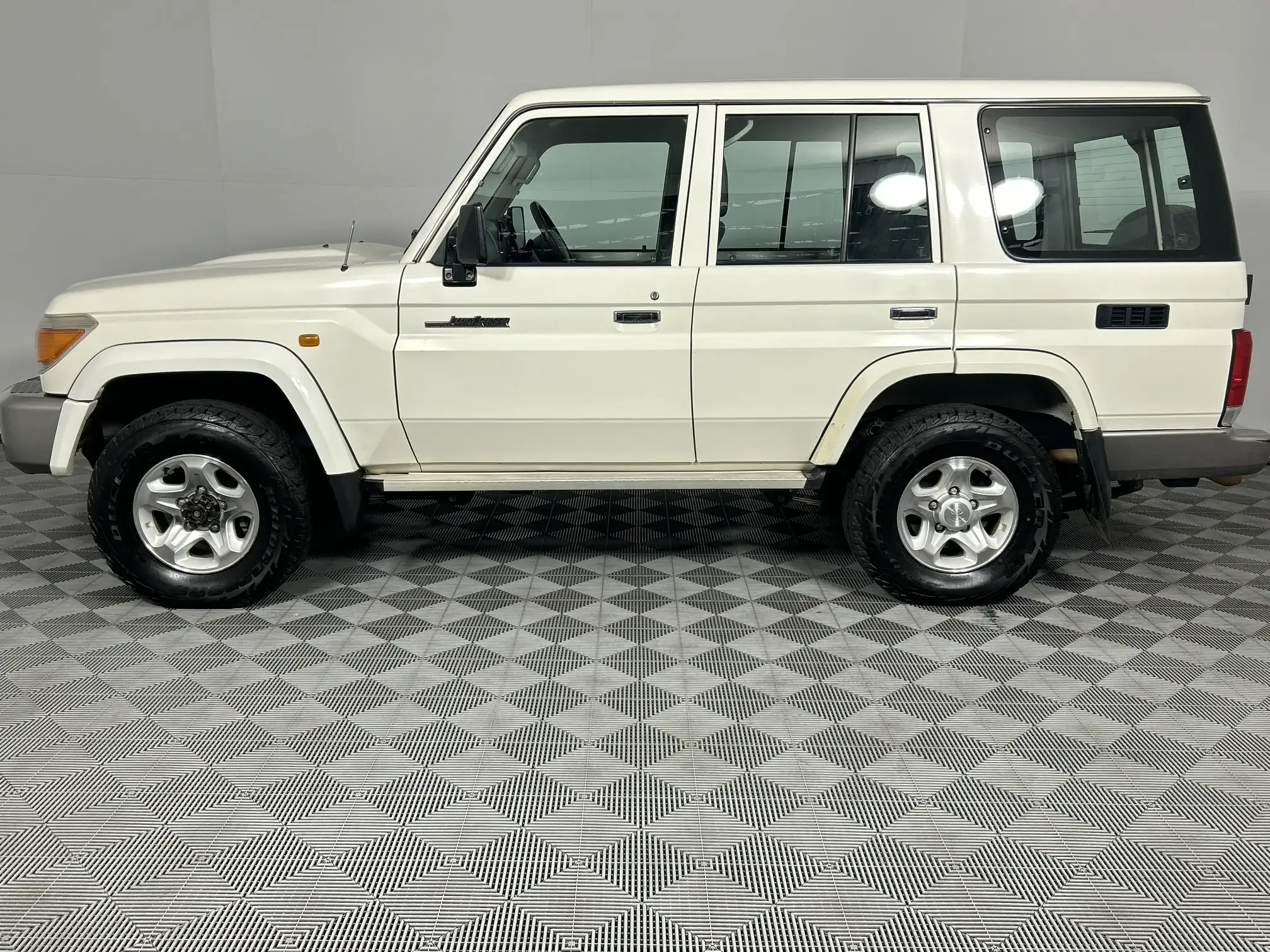 Toyota Land Cruiser 70 Series