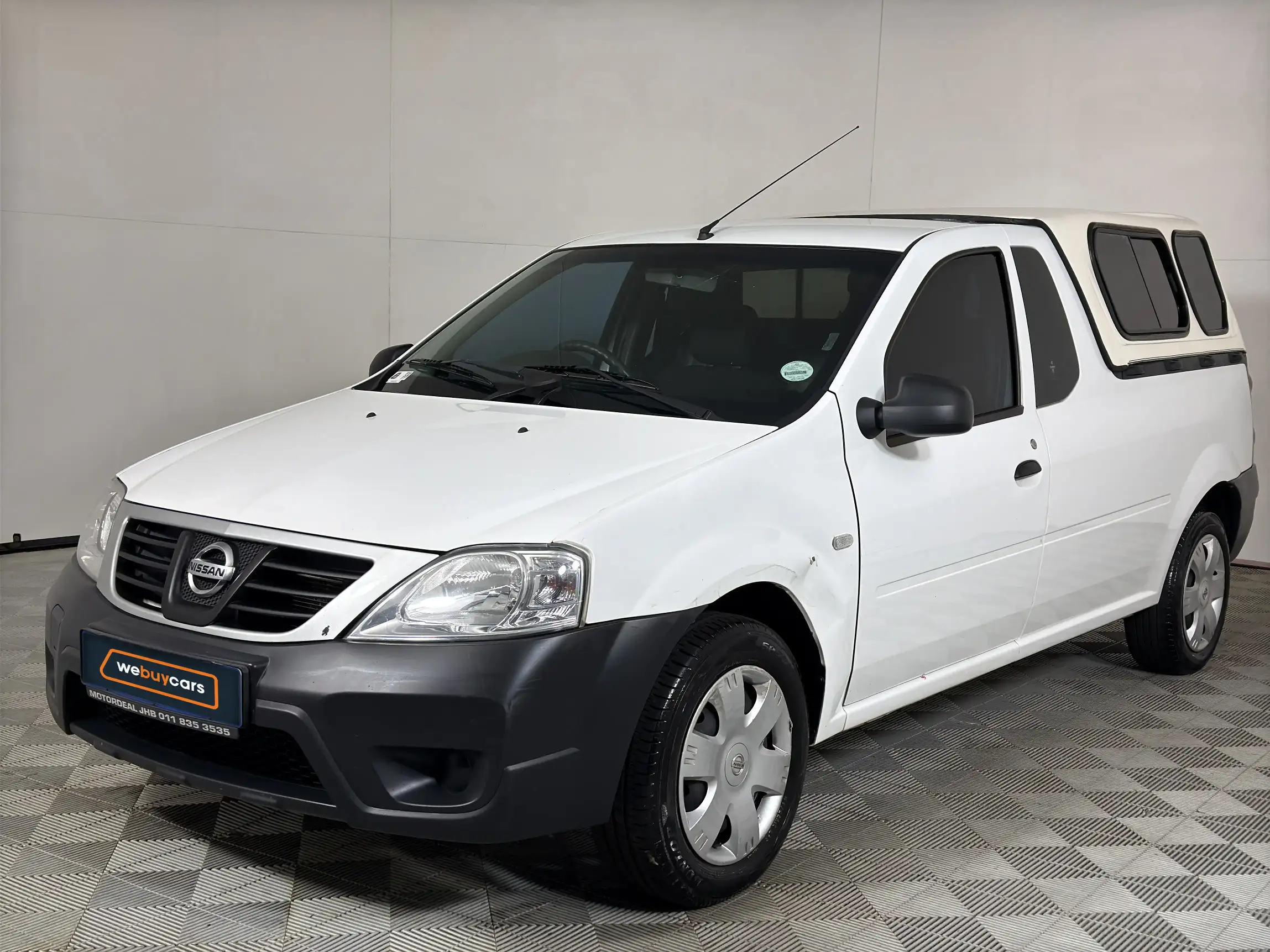 2021 Nissan NP200