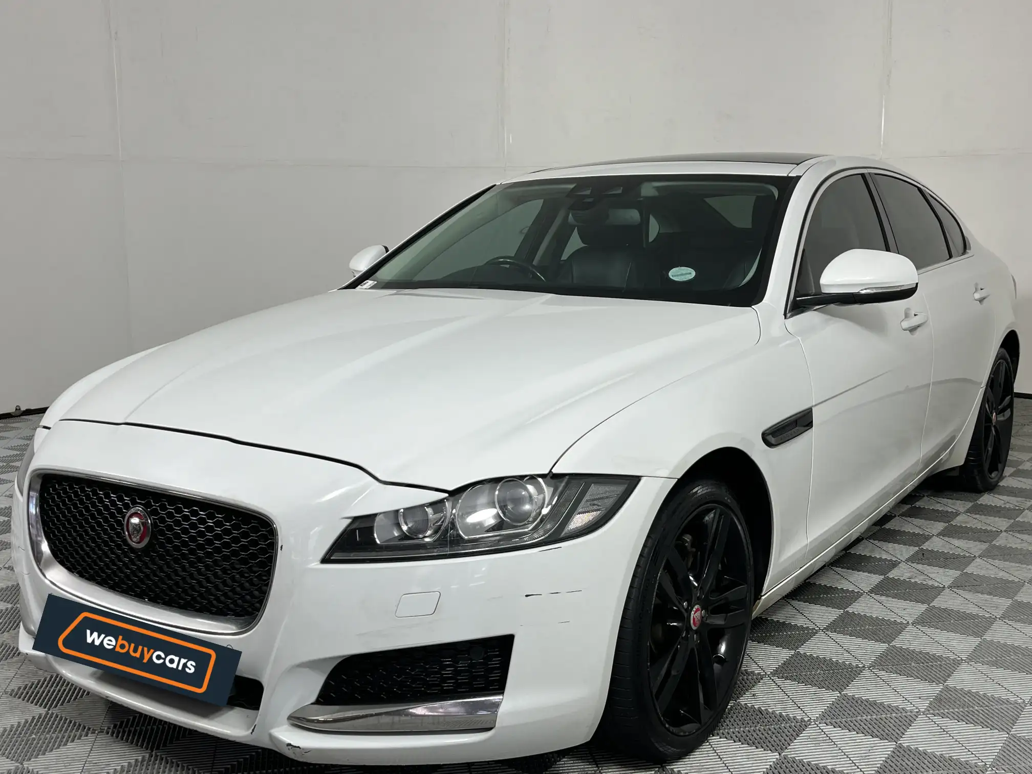 Jaguar XF