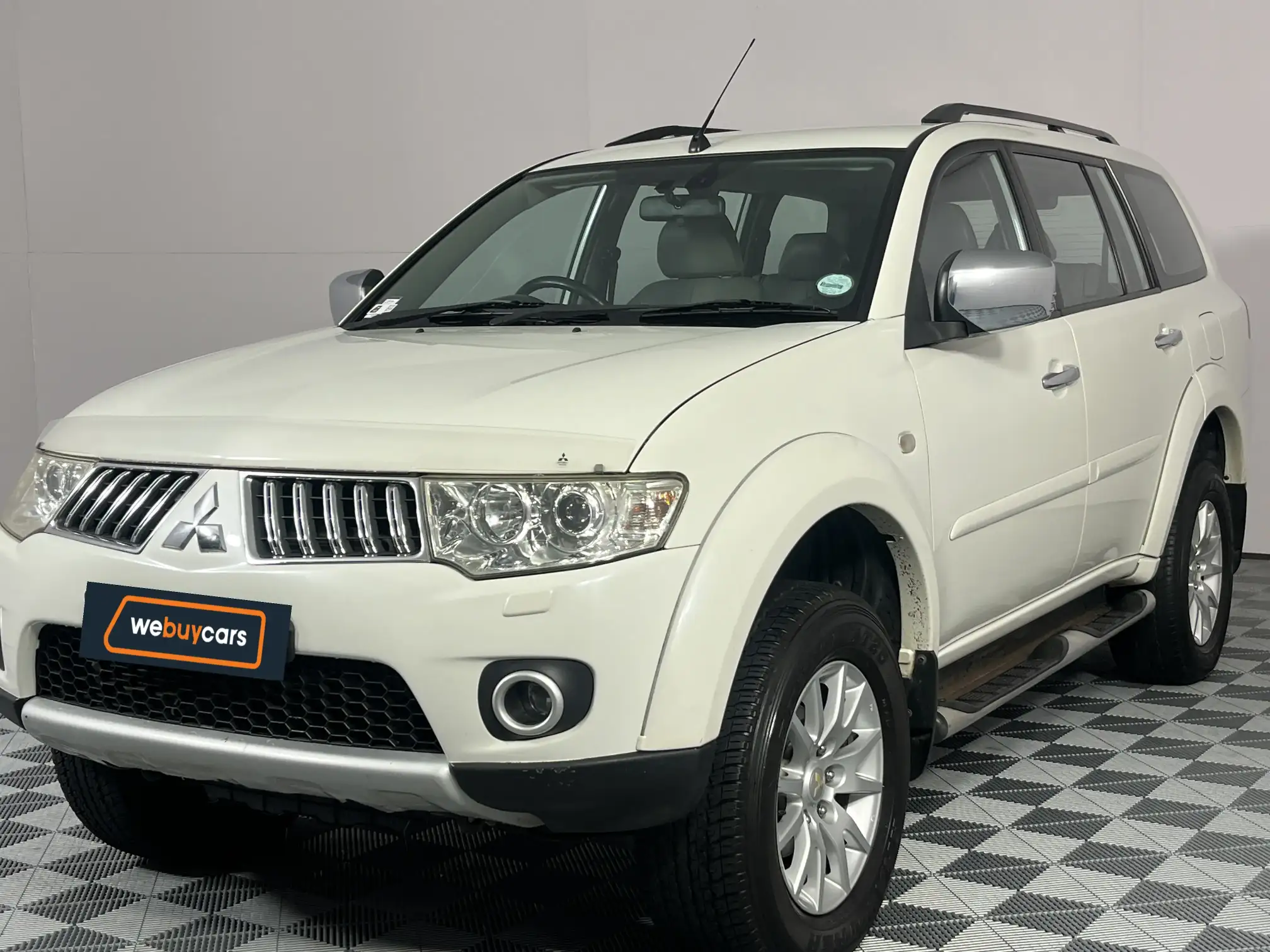 2012 Mitsubishi Pajero Sport