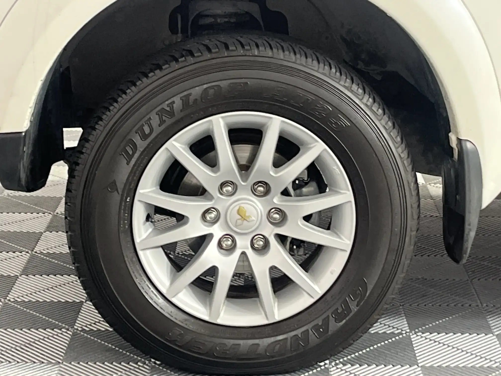 Mitsubishi Pajero Sport