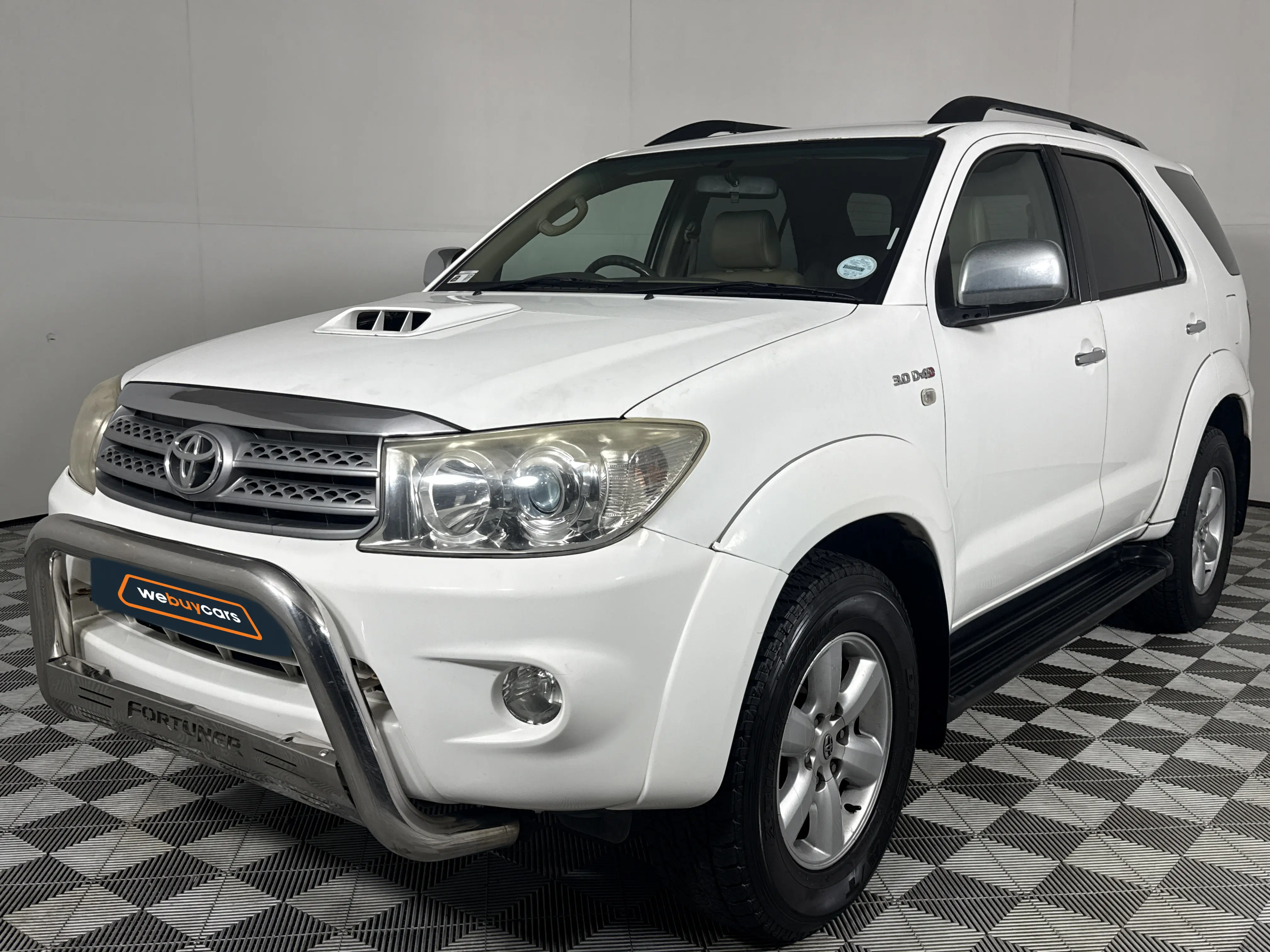 2011 Toyota Fortuner 3.0d-4d R/B Auto