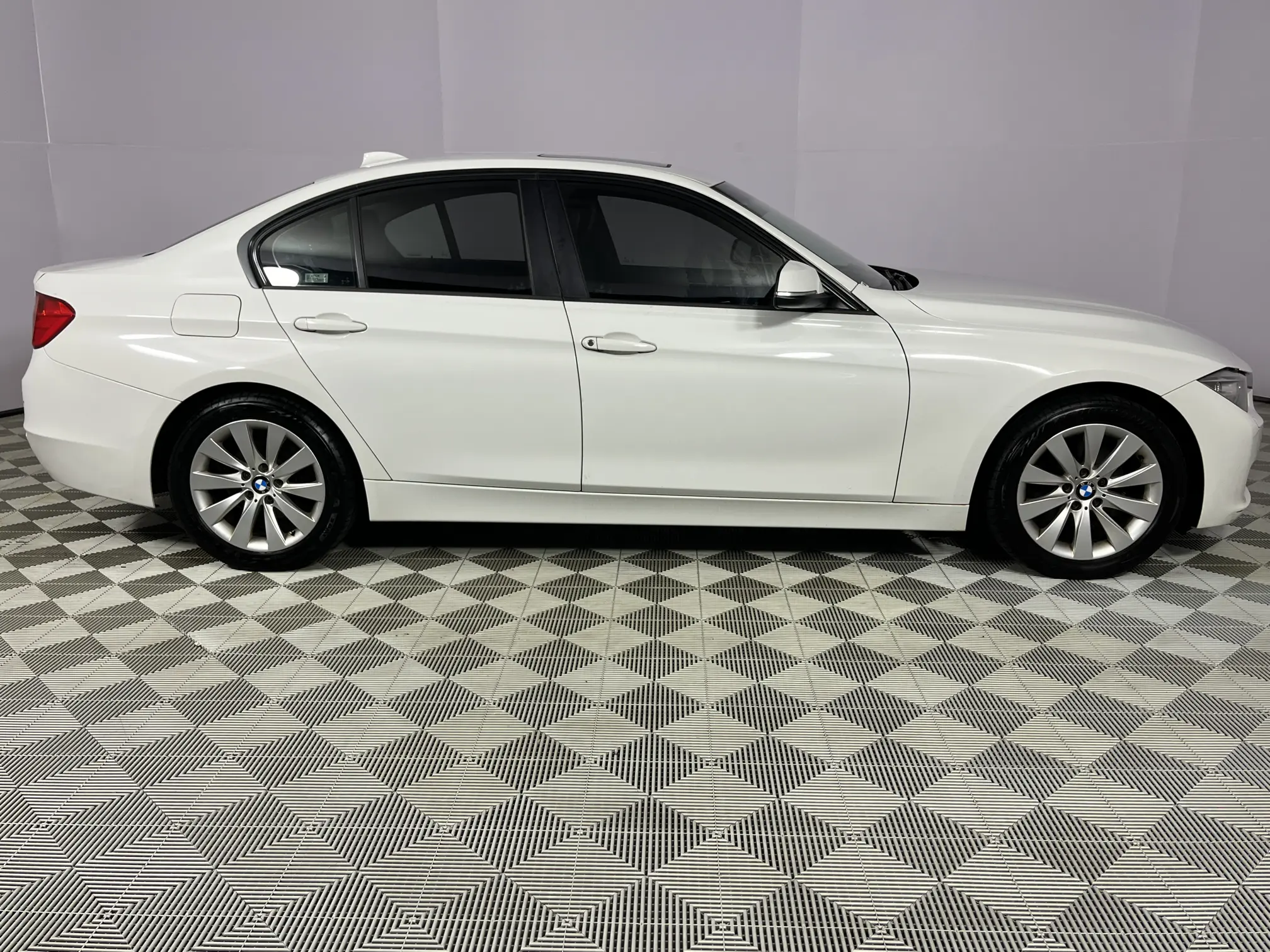 Buy a Car | Looking to buy a 2015 BMW 3 Series 320d Auto (F30) used car?