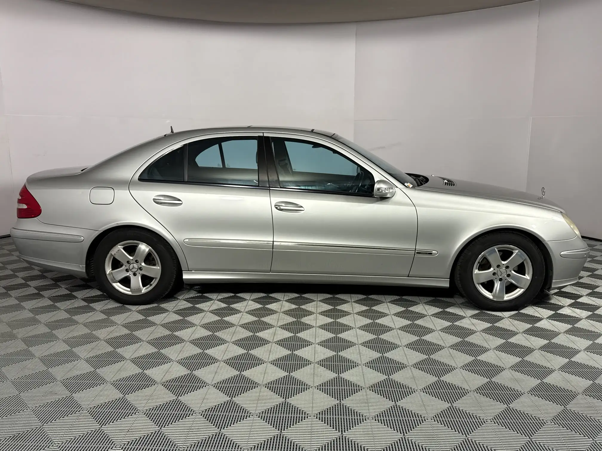 Mercedes-Benz E Class Sedan