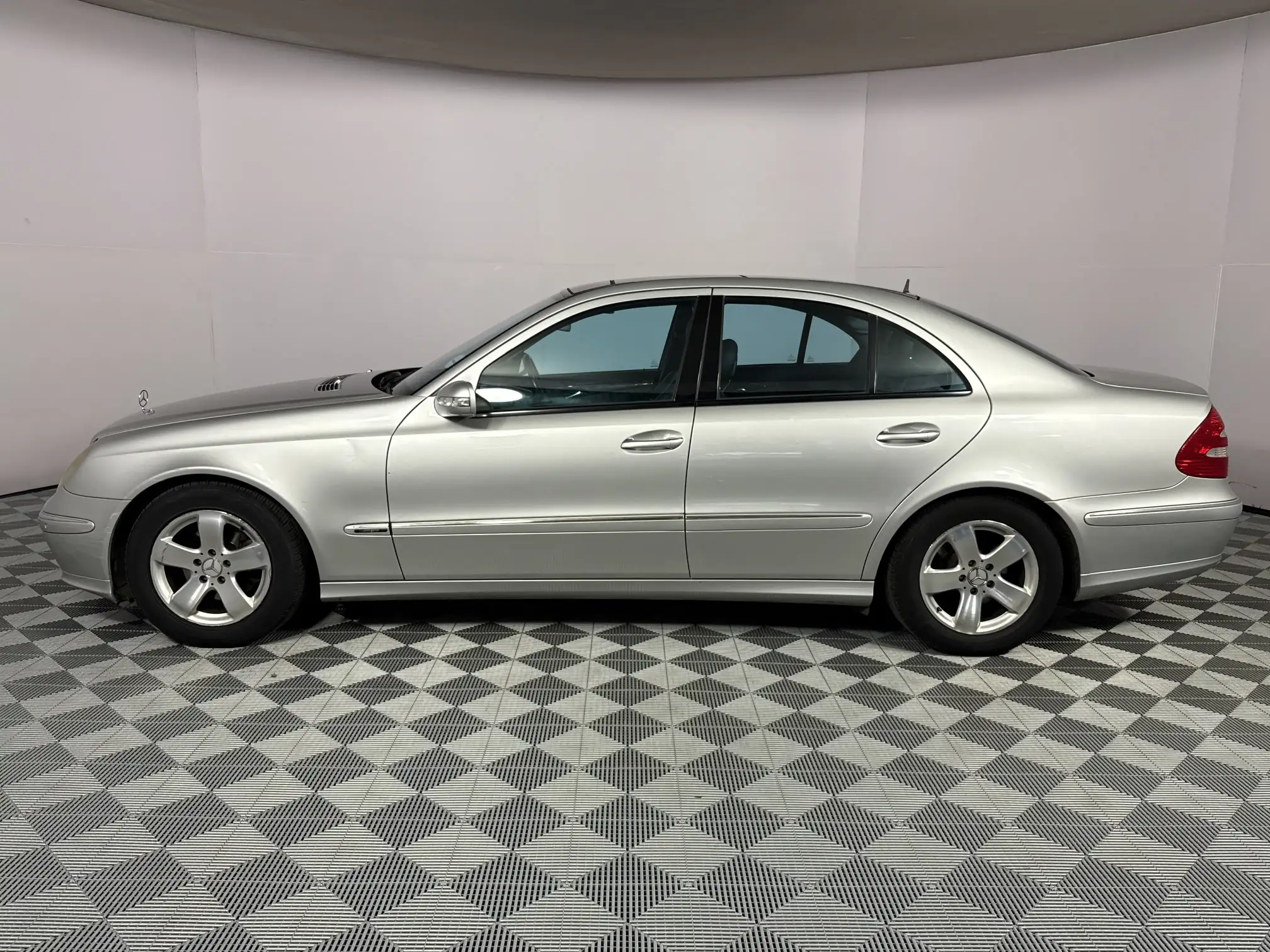 Mercedes-Benz E Class Sedan