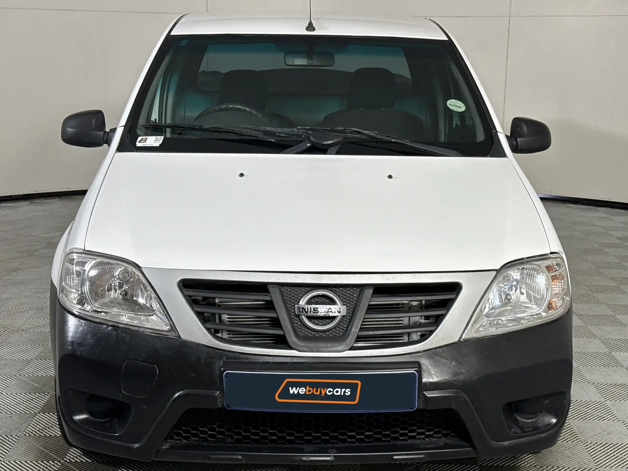 Nissan NP200