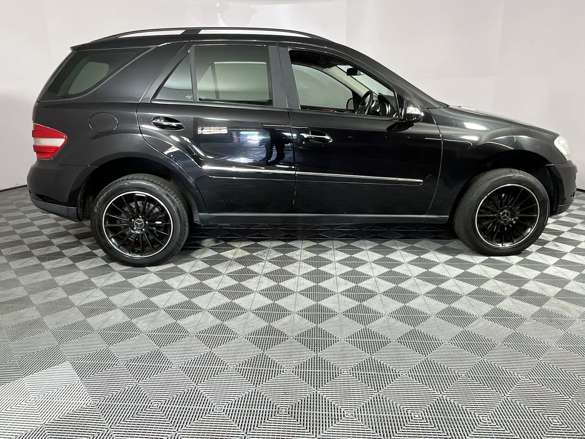 Mercedes-Benz M Class