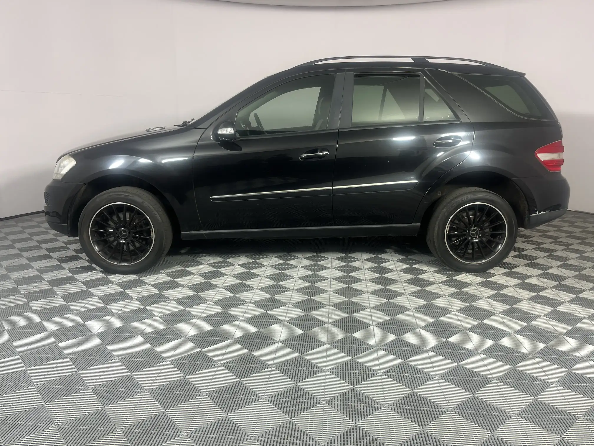 Mercedes-Benz M Class