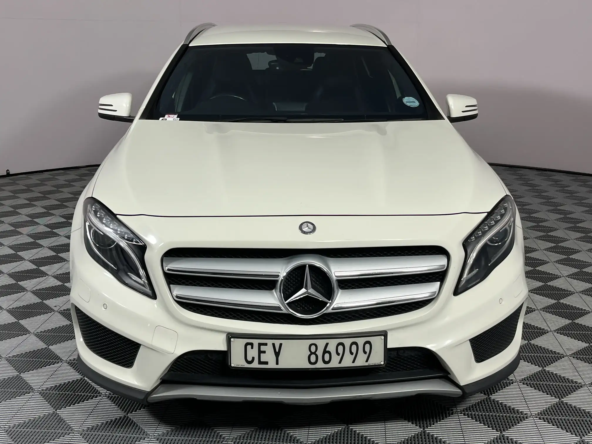 Mercedes-Benz GLA