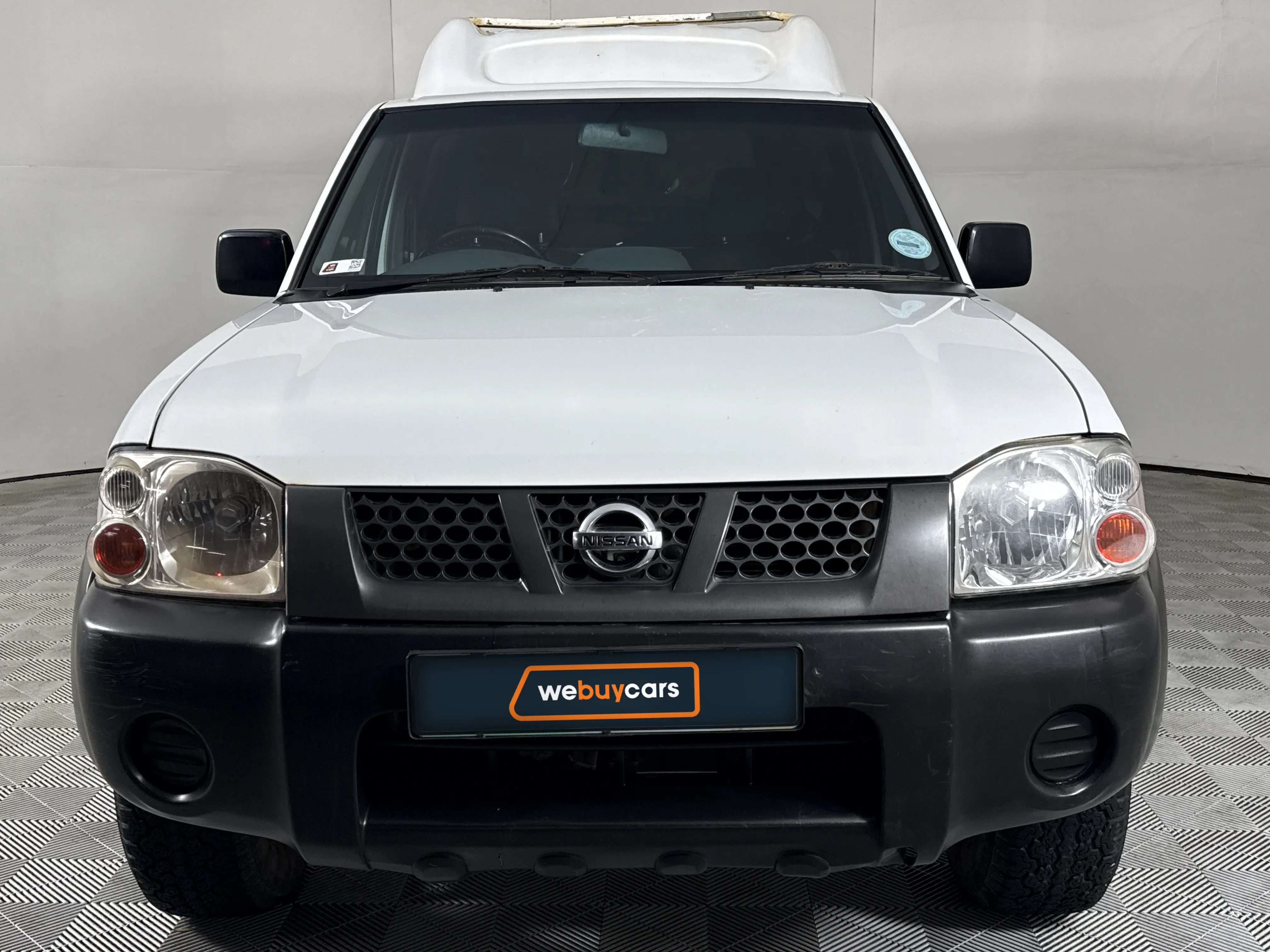 2017 Nissan Hardbody Np300 2.4i LWB 4x4 Pick Up Single Cab, photo 2