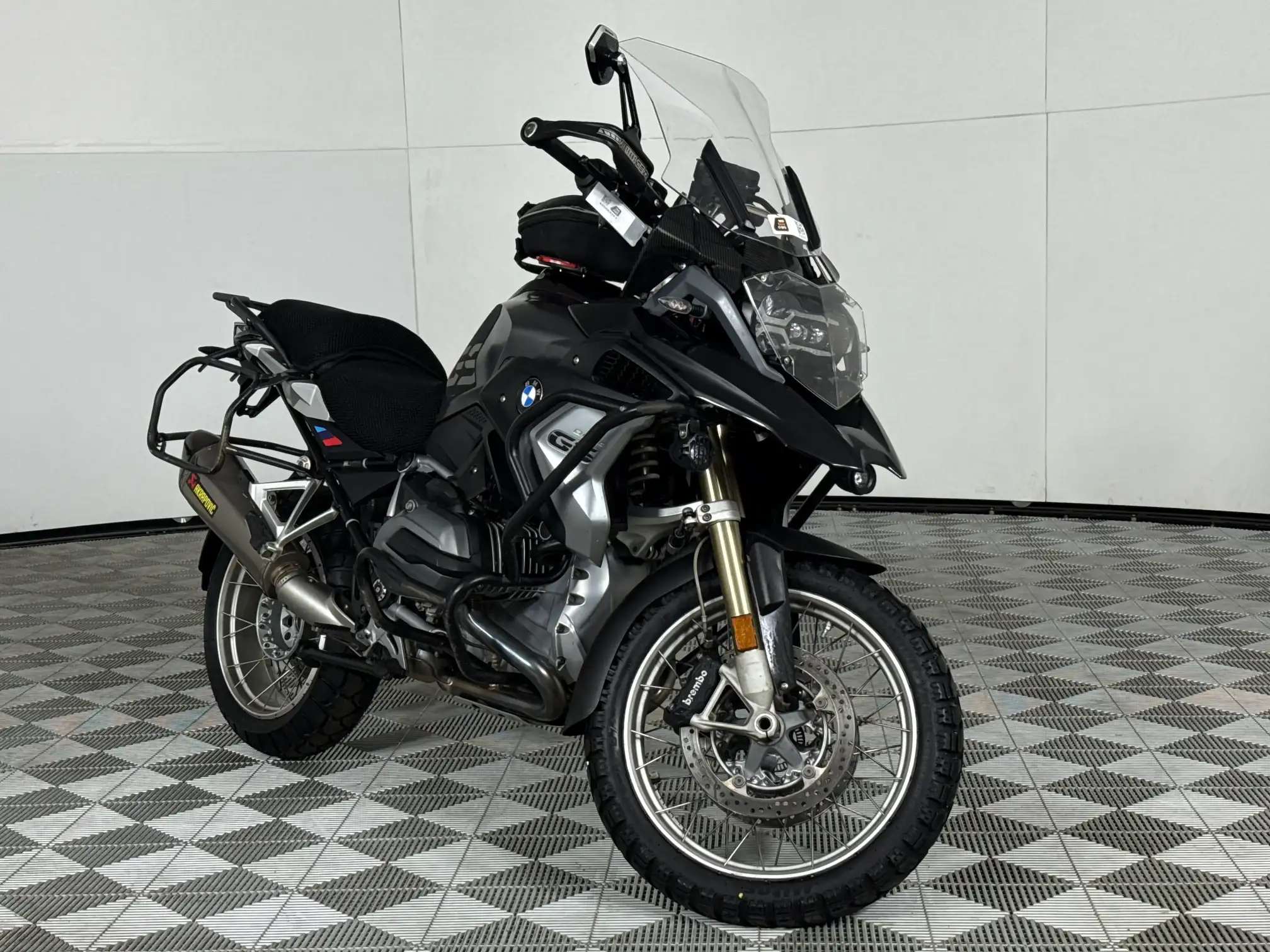BMW R Series