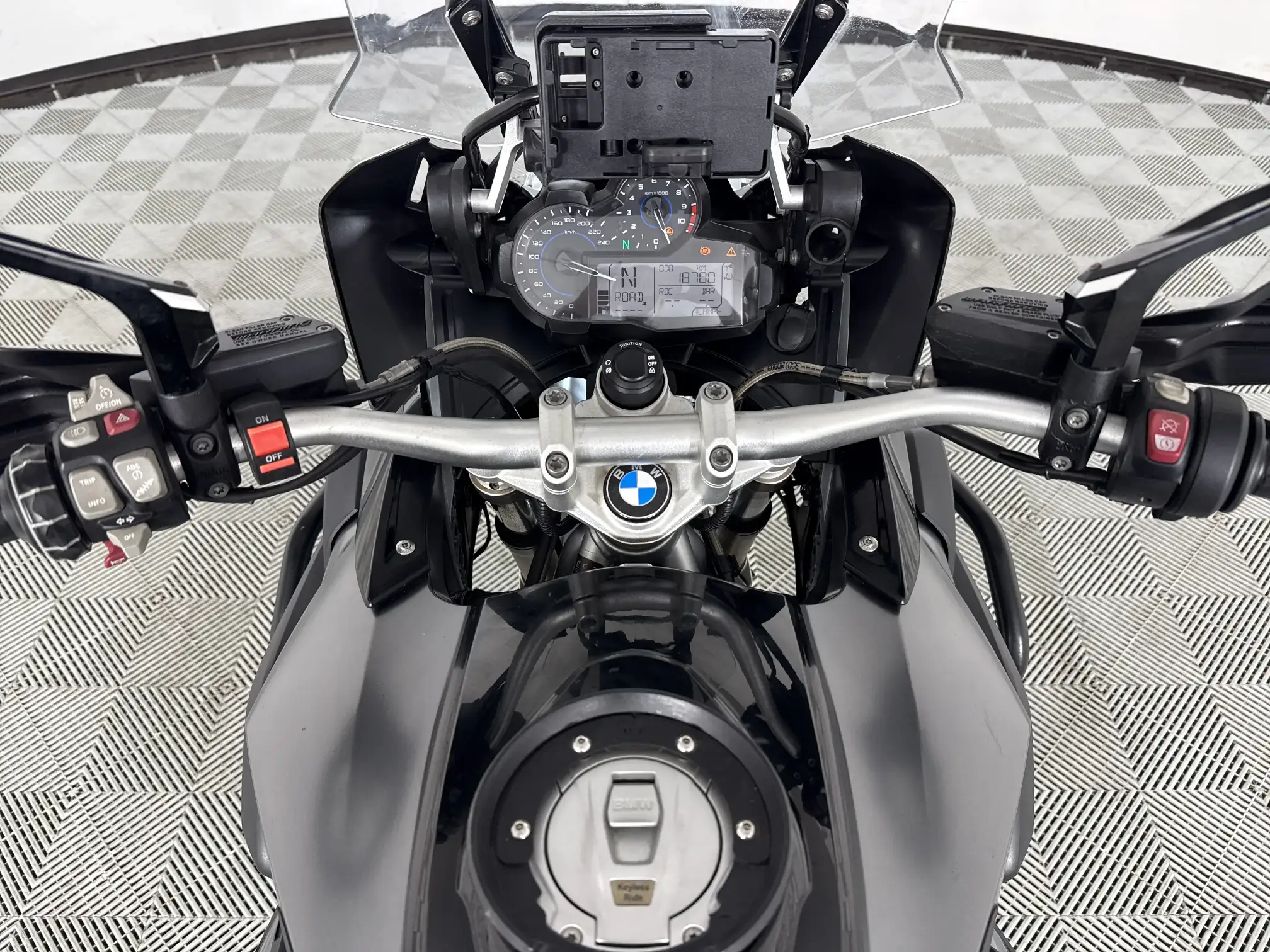 BMW R Series