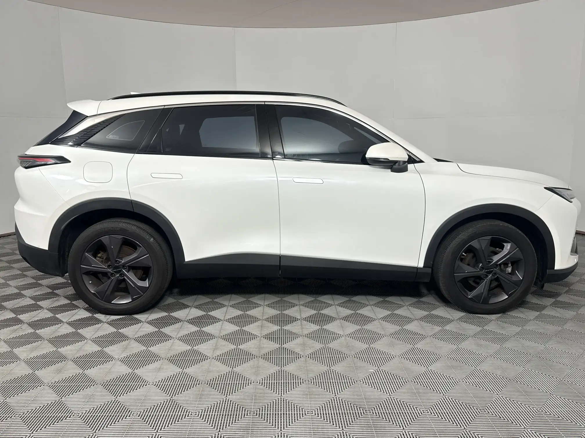 Baic X55