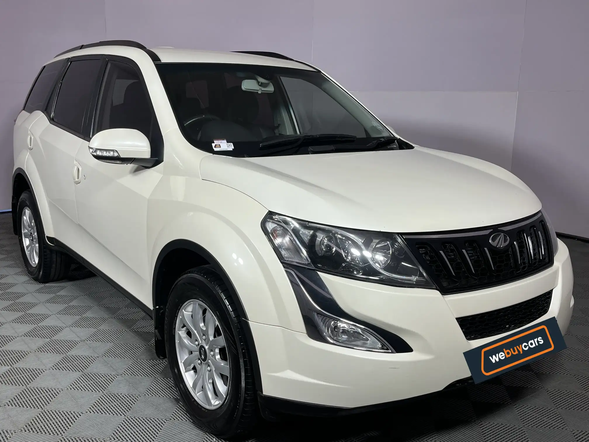 Mahindra XUV