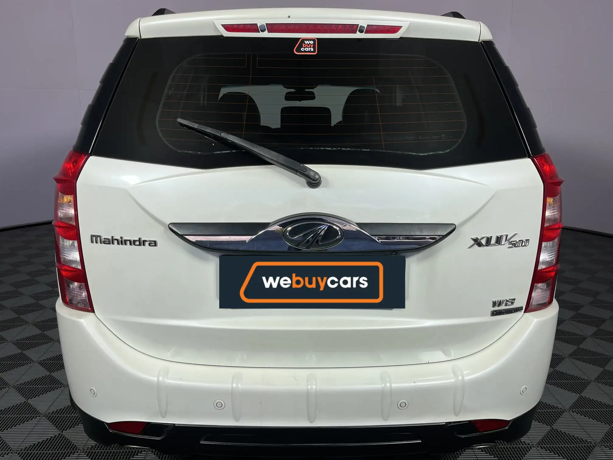 Mahindra XUV
