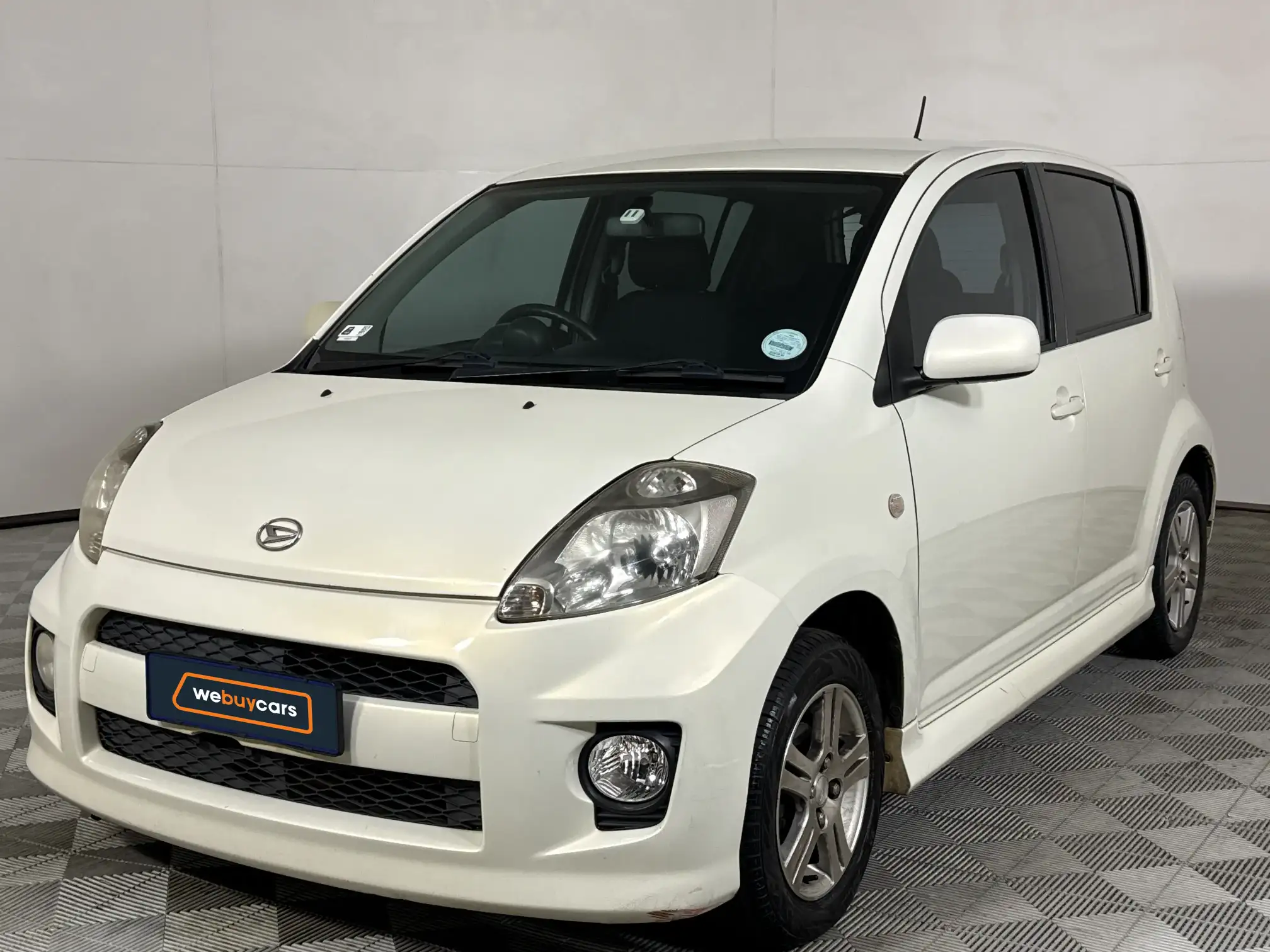 2007 Daihatsu Sirion