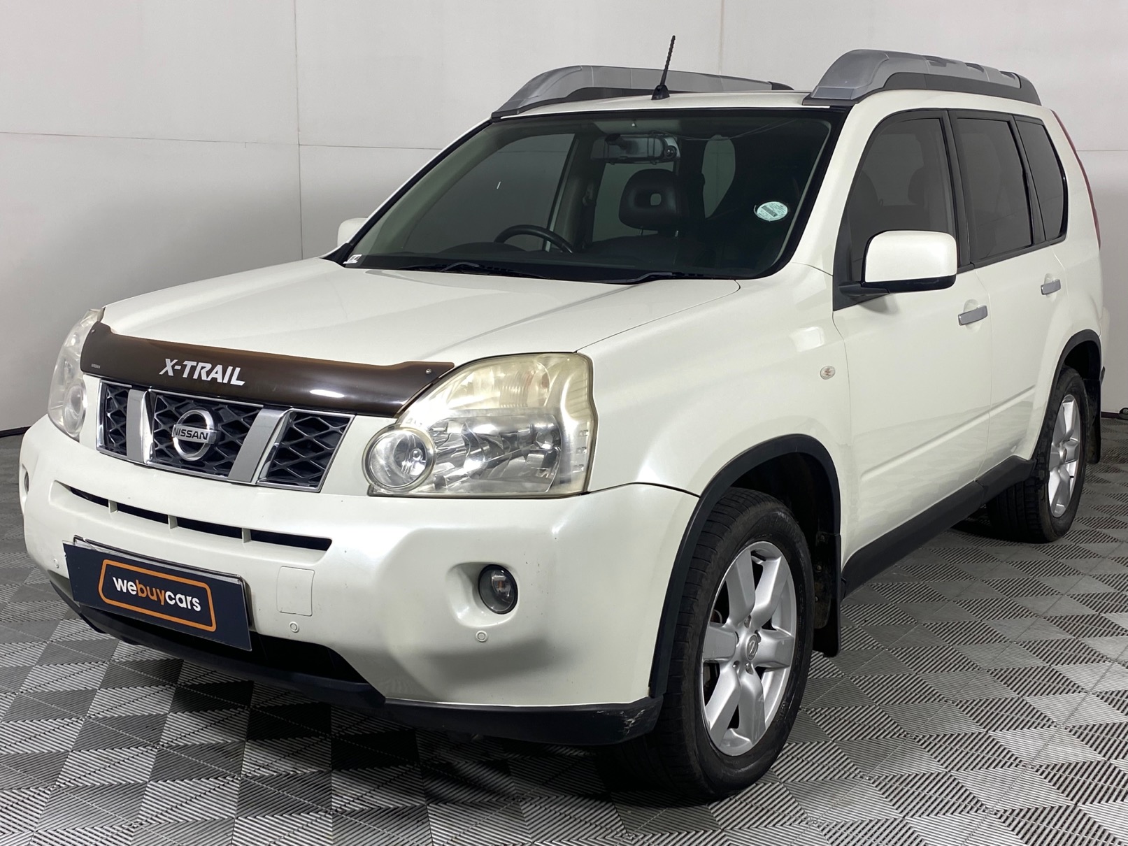 Nissan XTrail V 2.5 4X4i LE CVT for sale R 84 900 Carfind.co.za