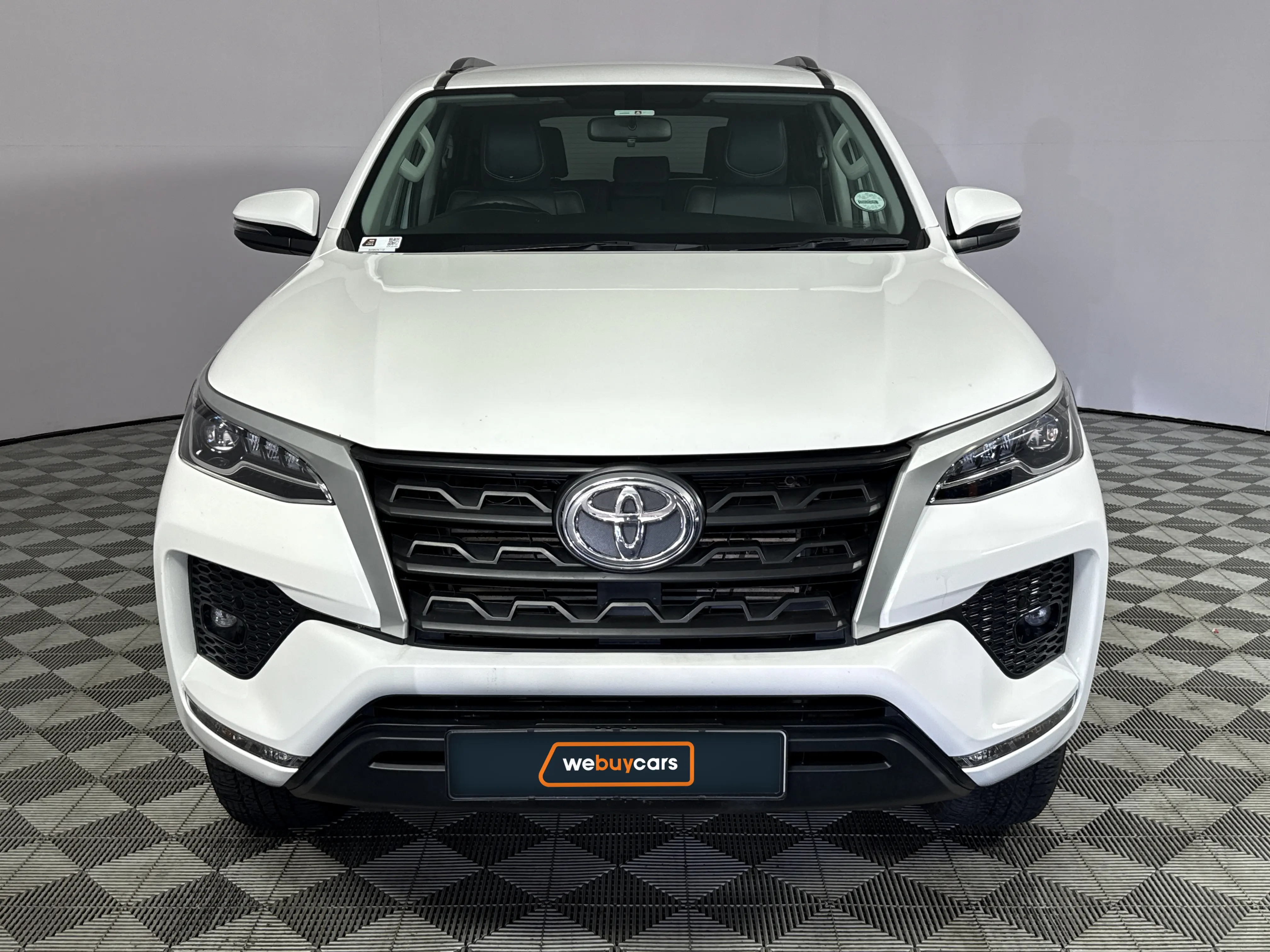 2021 Toyota Fortuner 2.4gd-6 R/B Auto, photo 2