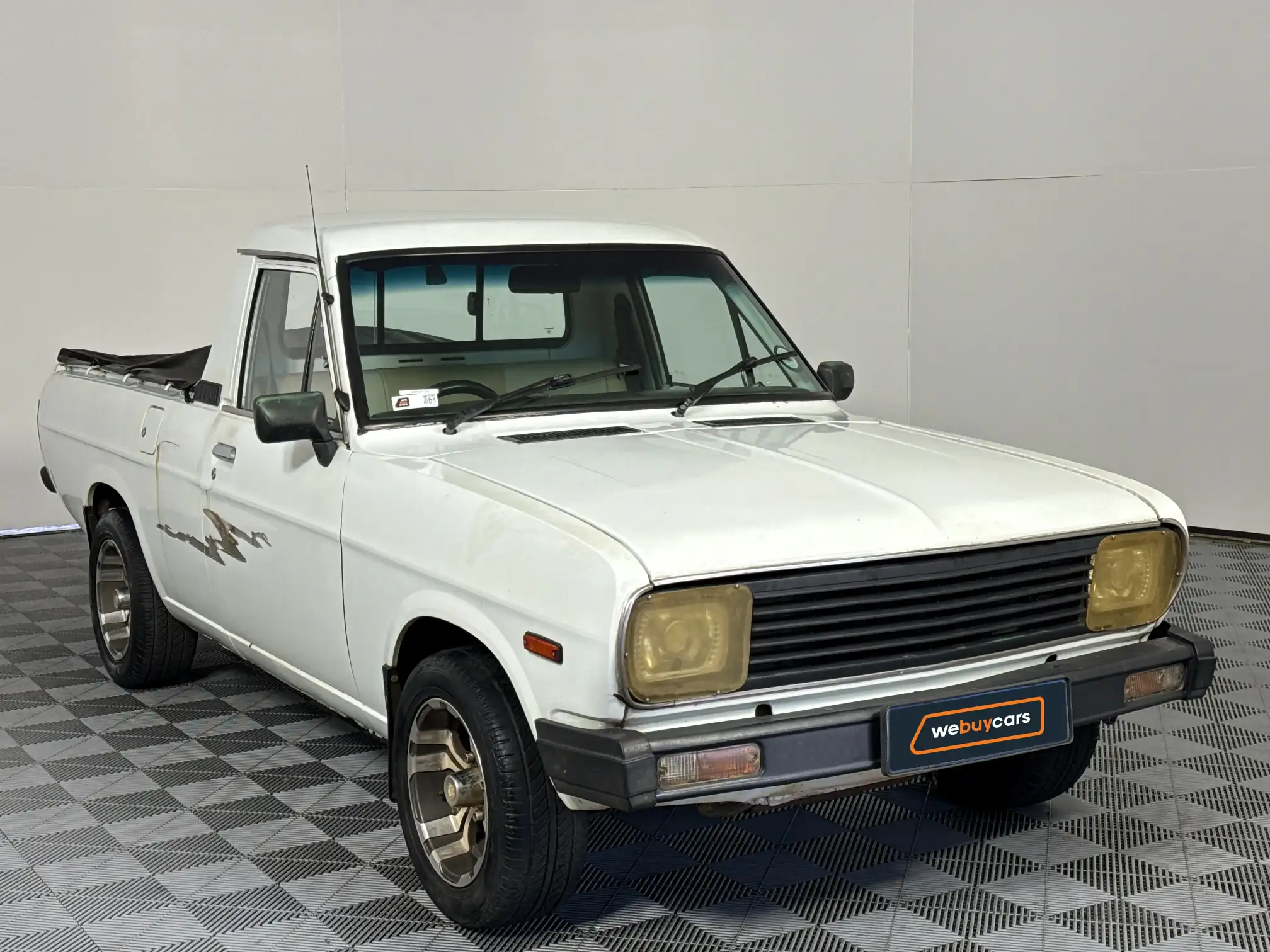 Nissan 1400
