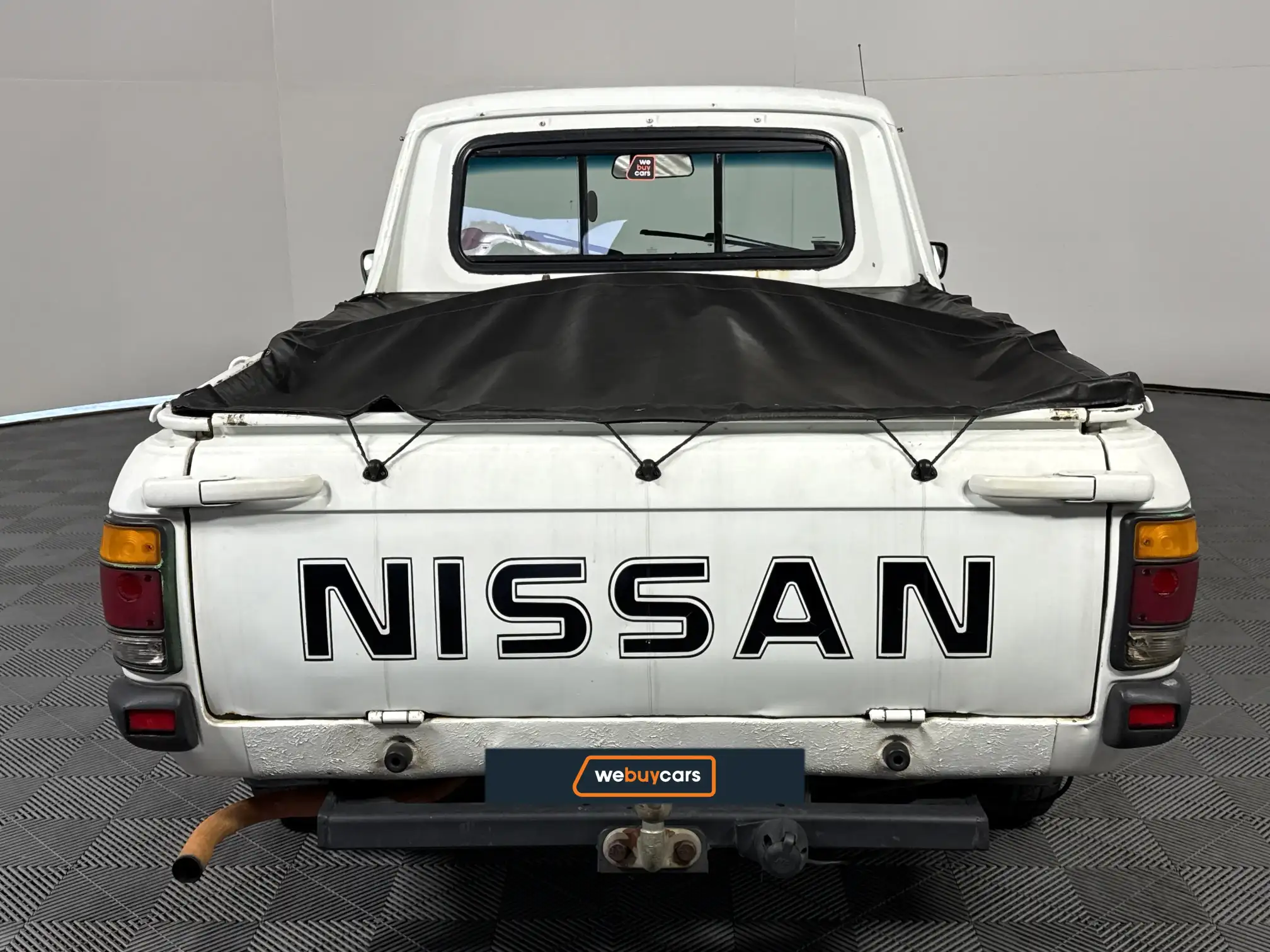 Nissan 1400