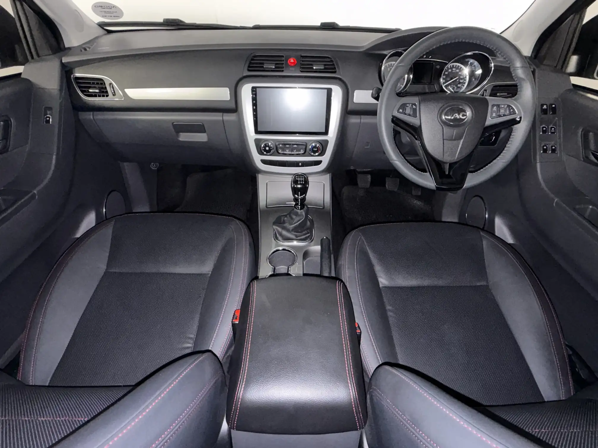 JAC T8