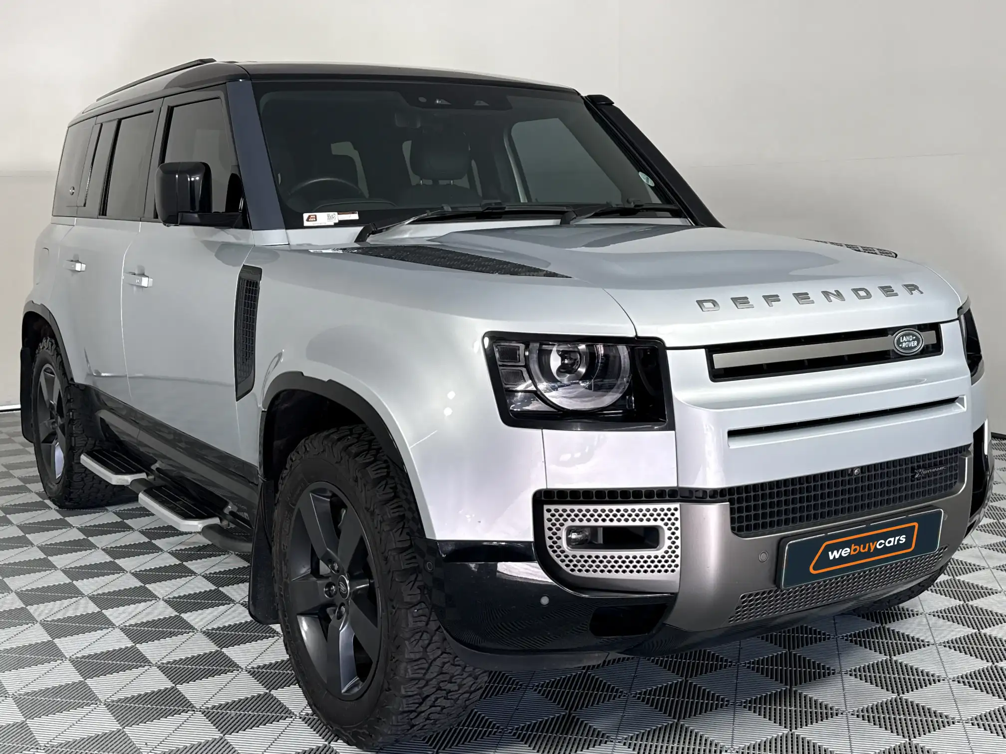 Land Rover Defender 110