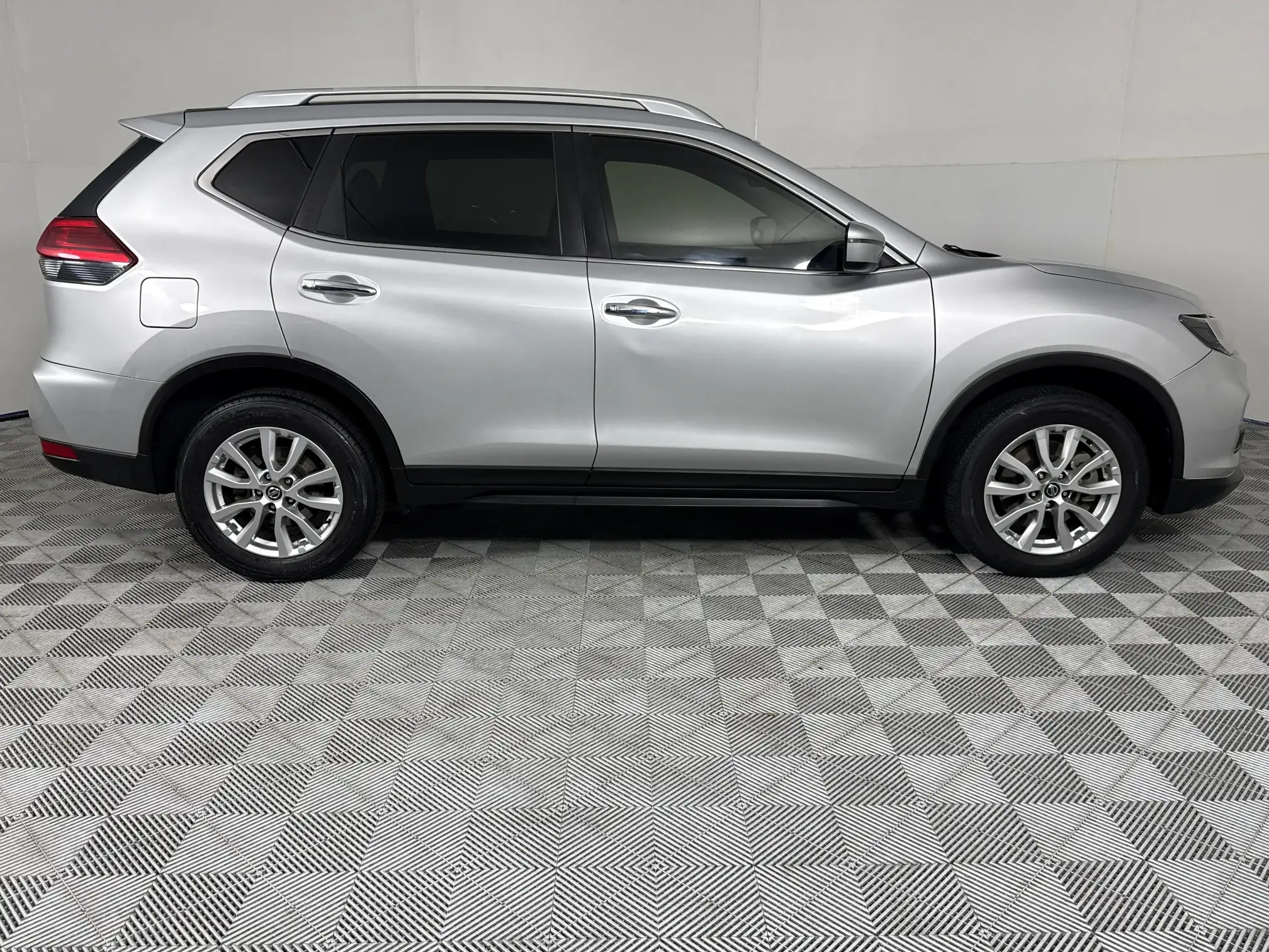 Nissan X Trail