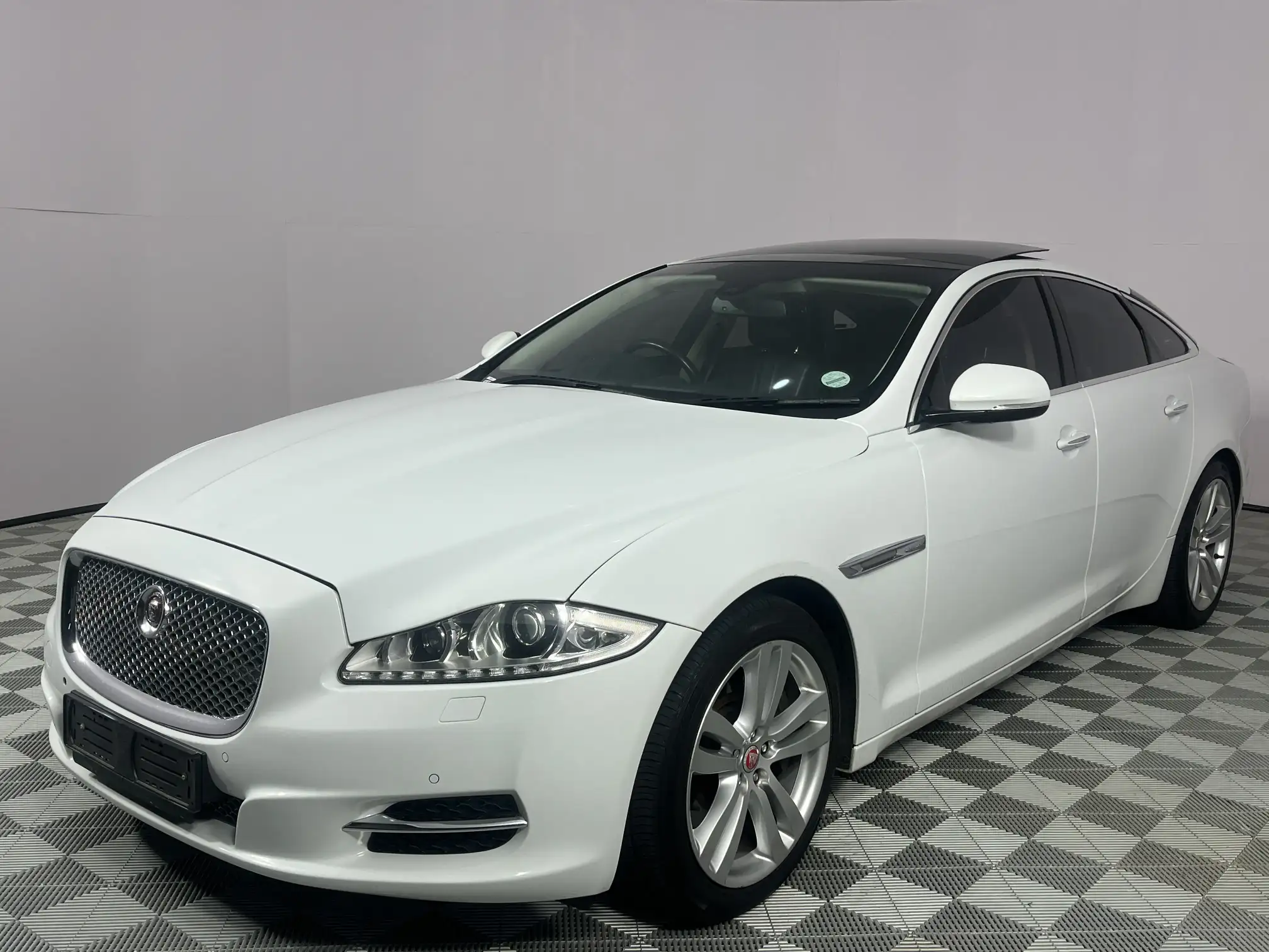 2015 Jaguar XJ