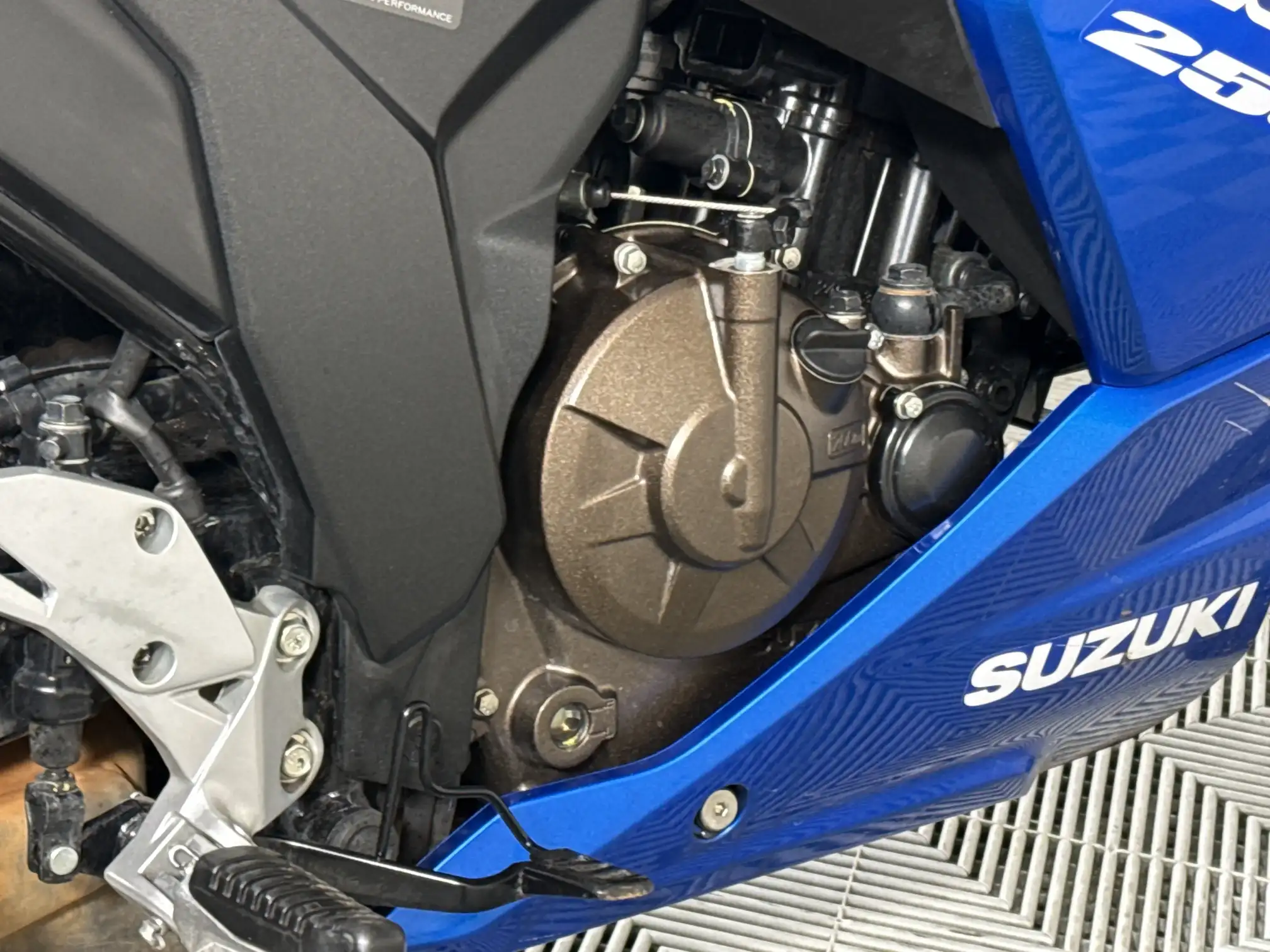Suzuki GSX