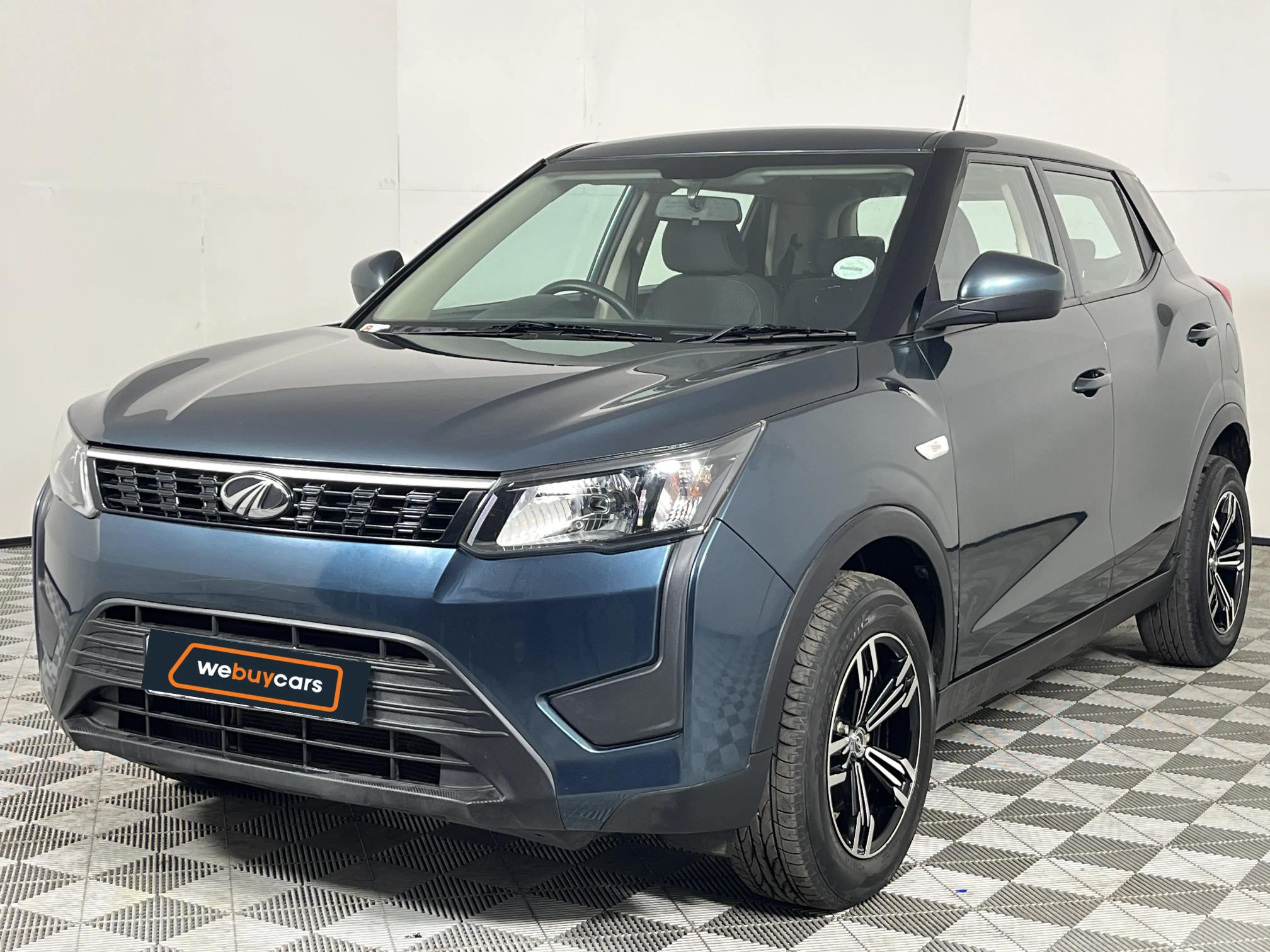 Mahindra XUV 300 1.2T (W6)