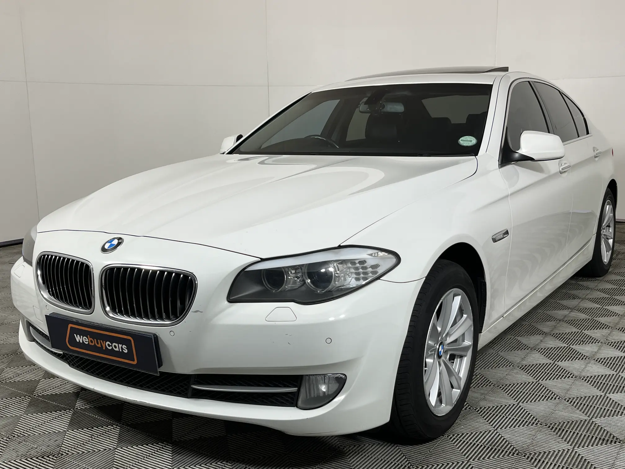 2011 BMW 5 Series 520d Auto (F10)