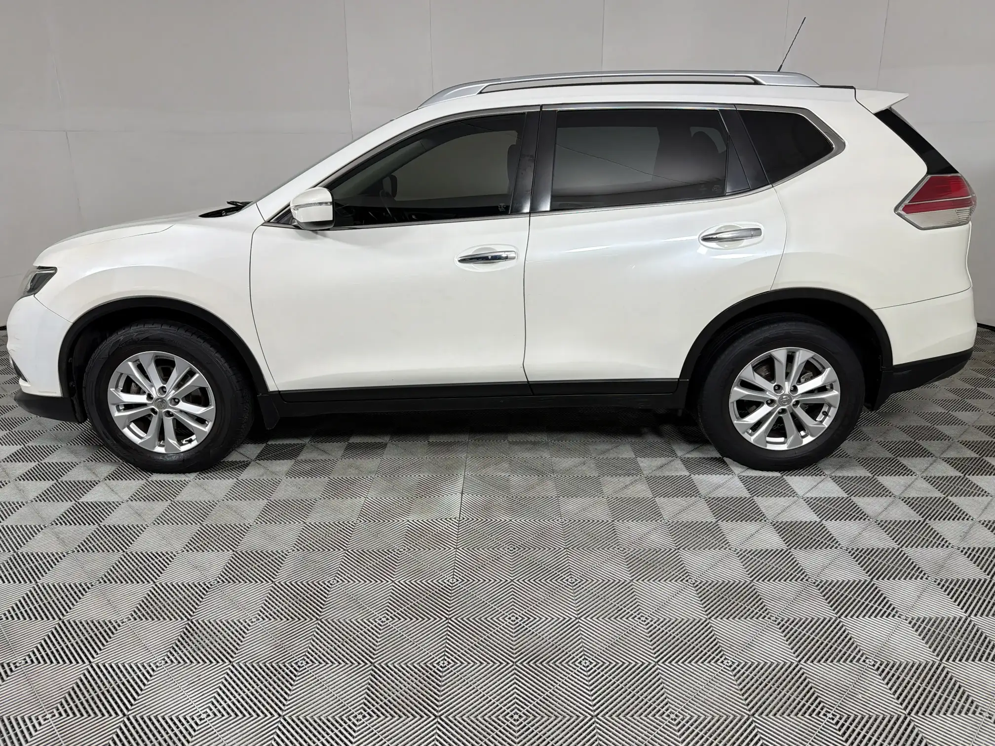 Nissan X Trail
