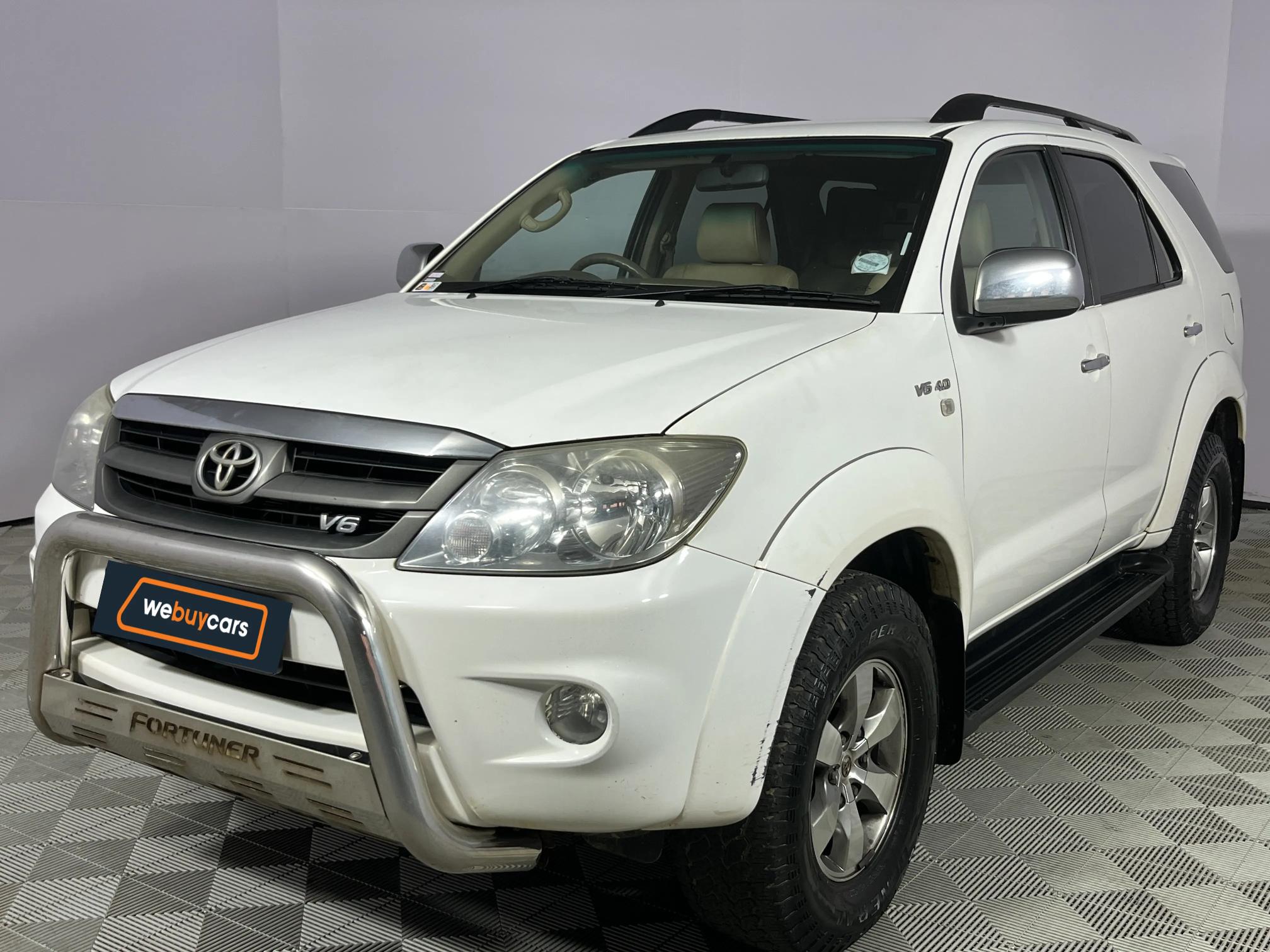Toyota Fortuner I 4.0 V6 4X4