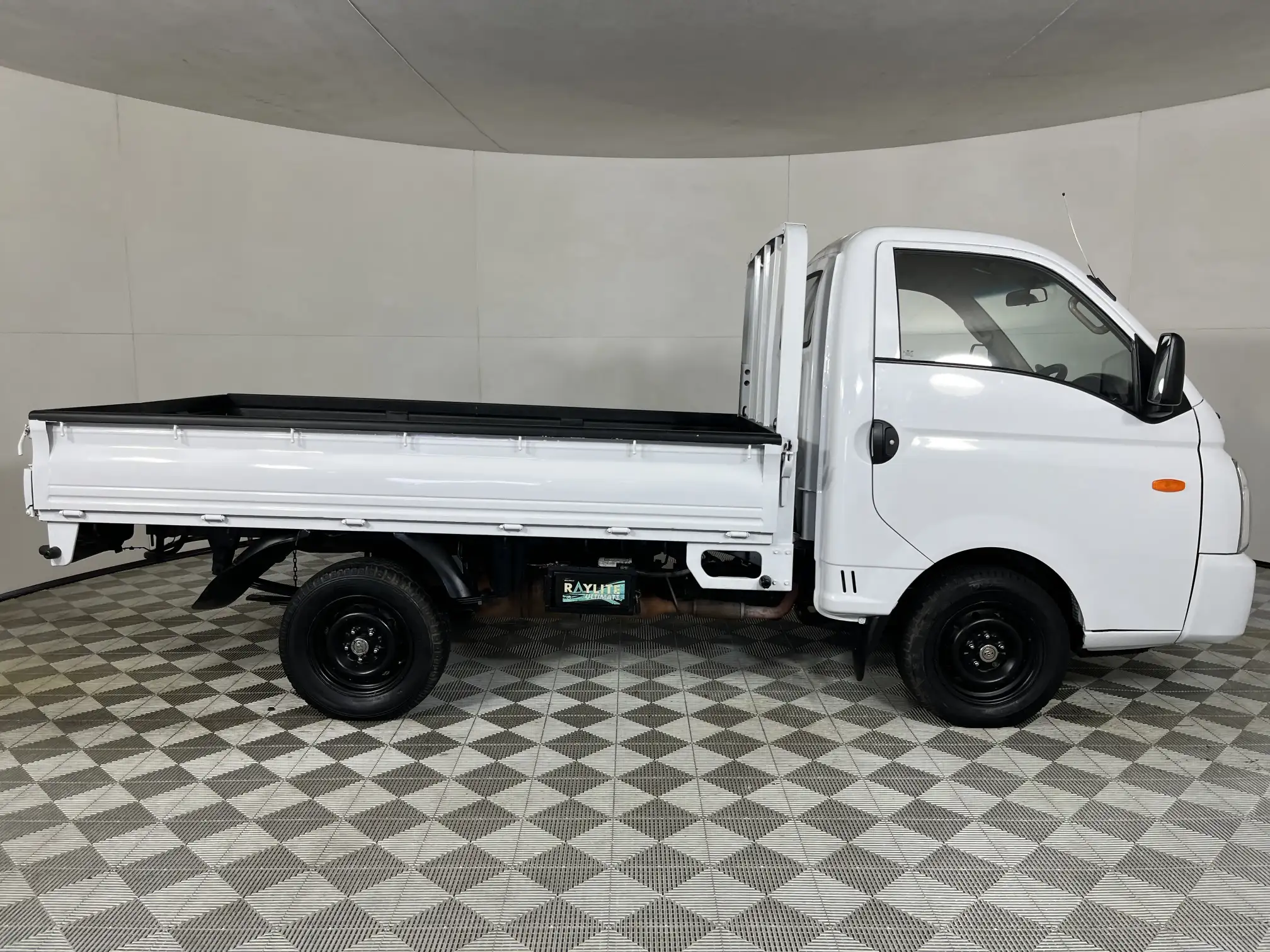 Hyundai H100