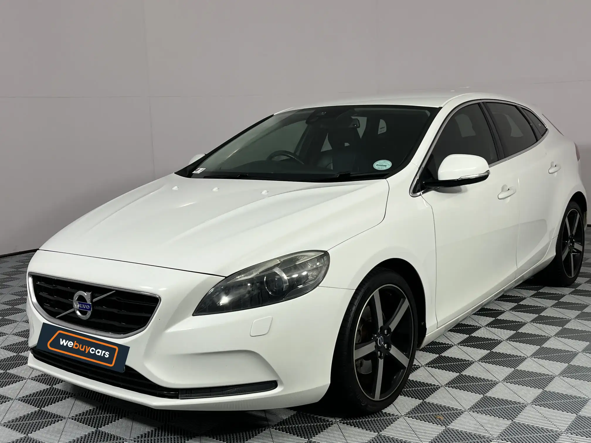 2014 Volvo V40